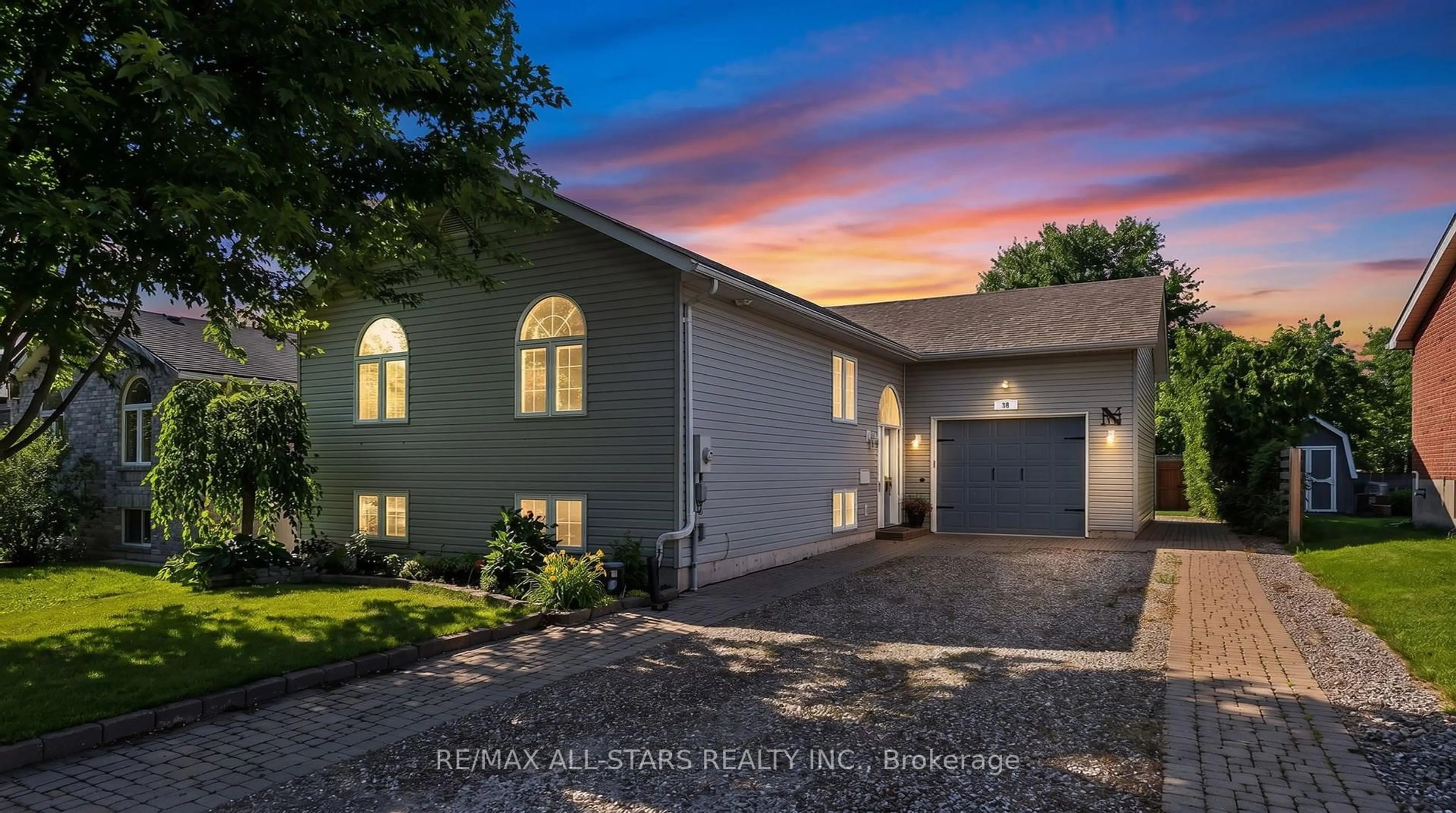 Unknown for 38 Evelyn Ave, Georgina Ontario L4P 3C8