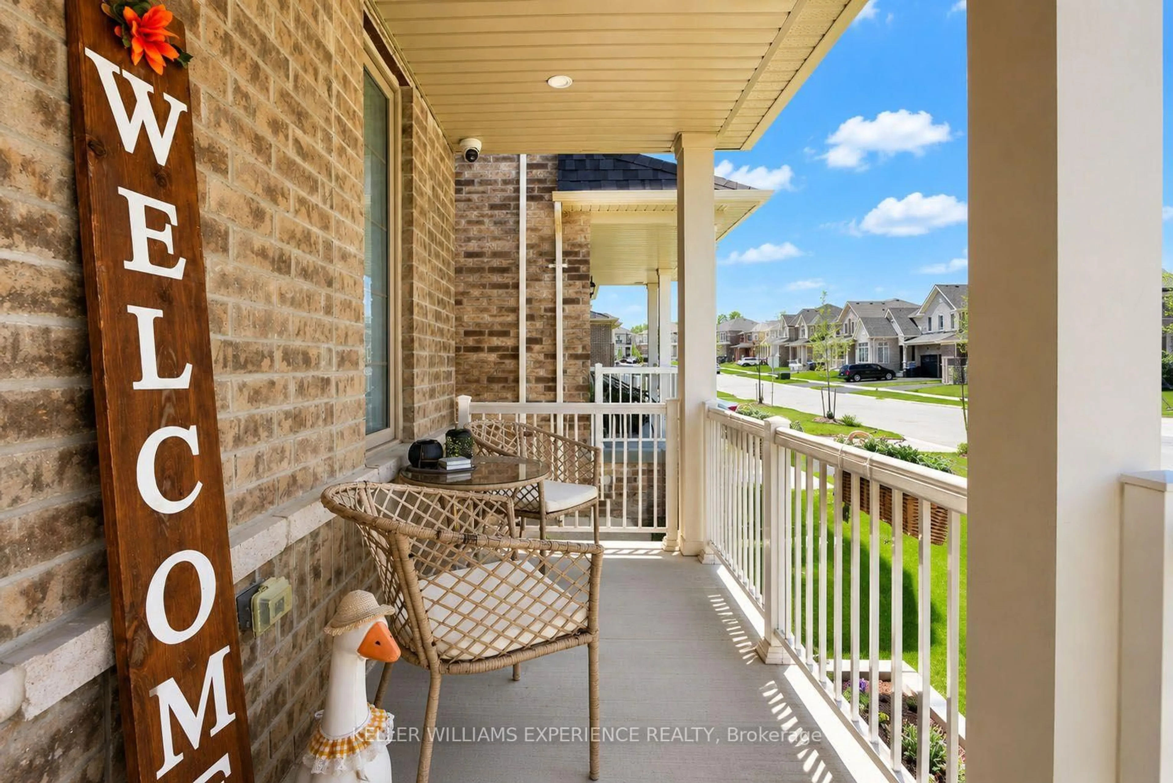 Patio, water/lake/river/ocean view for 1329 Davis Loop, Innisfil Ontario L0L 1W0