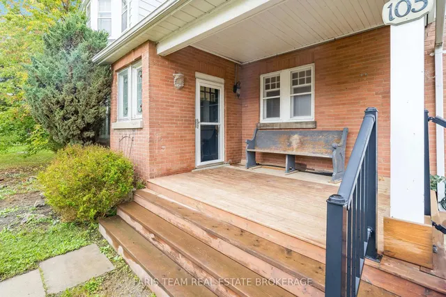 105 Barrie St, Bradford West Gwillimbury 4