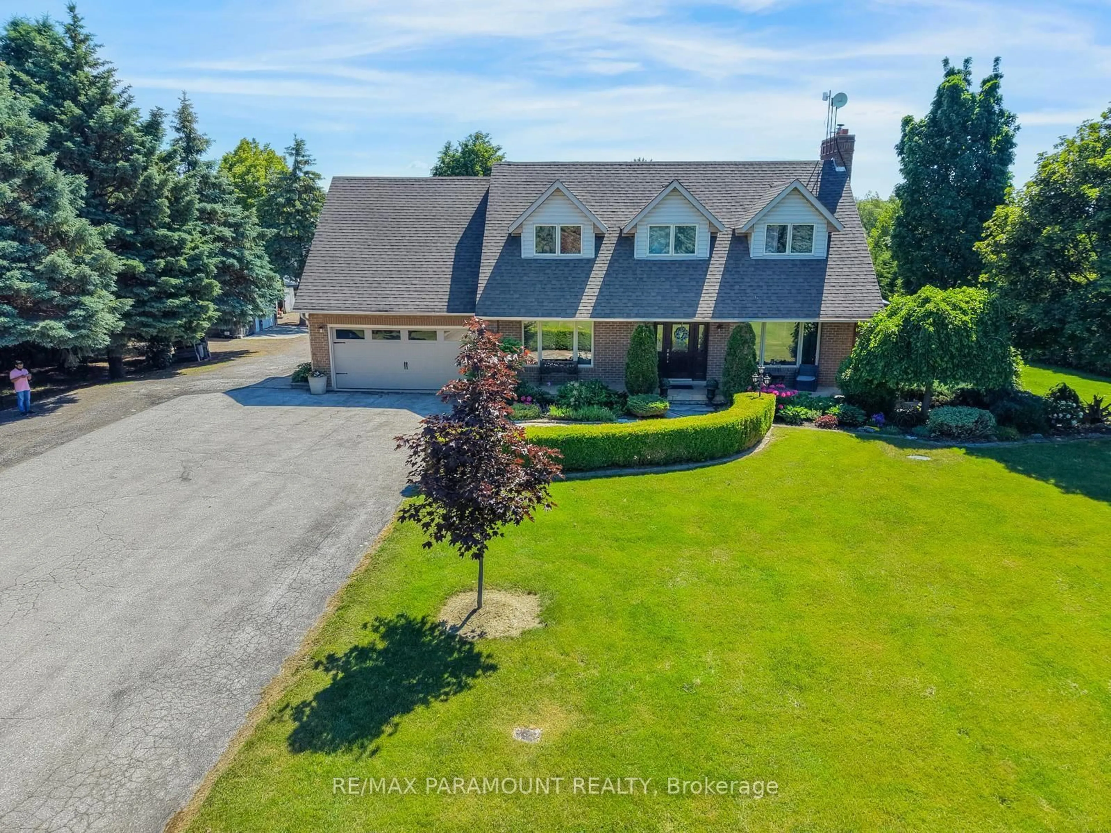 A pic from outside/outdoor area/front of a property/back of a property/a pic from drone, street for 11741 Cold Creek Rd, Vaughan Ontario L0J 1C0