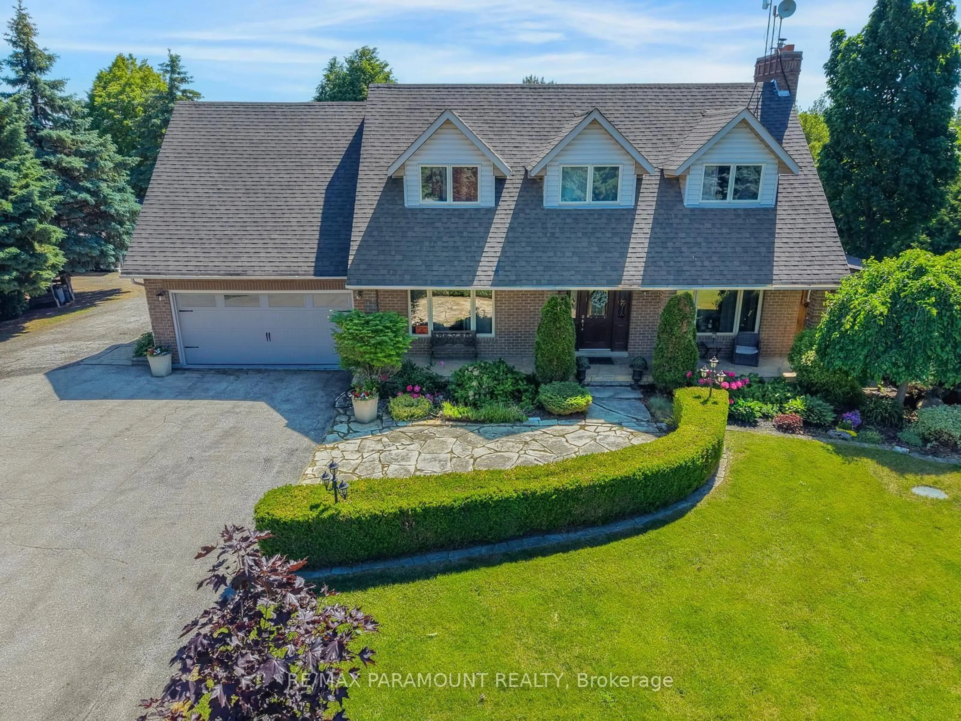 A pic from outside/outdoor area/front of a property/back of a property/a pic from drone, street for 11741 Cold Creek Rd, Vaughan Ontario L0J 1C0