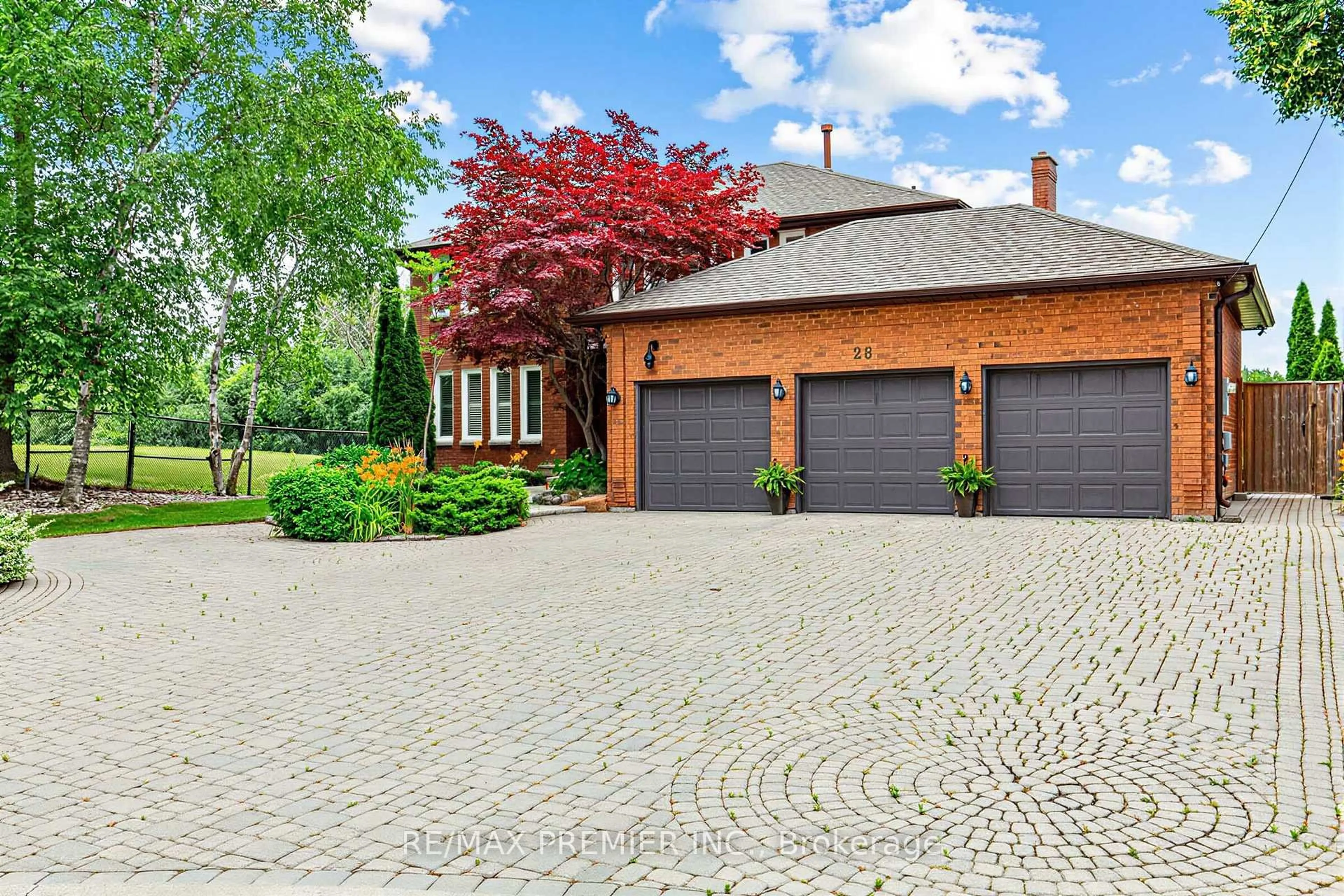 Home with brick exterior material, street for 28 Bridgend Crt, Vaughan Ontario L4L 3L3