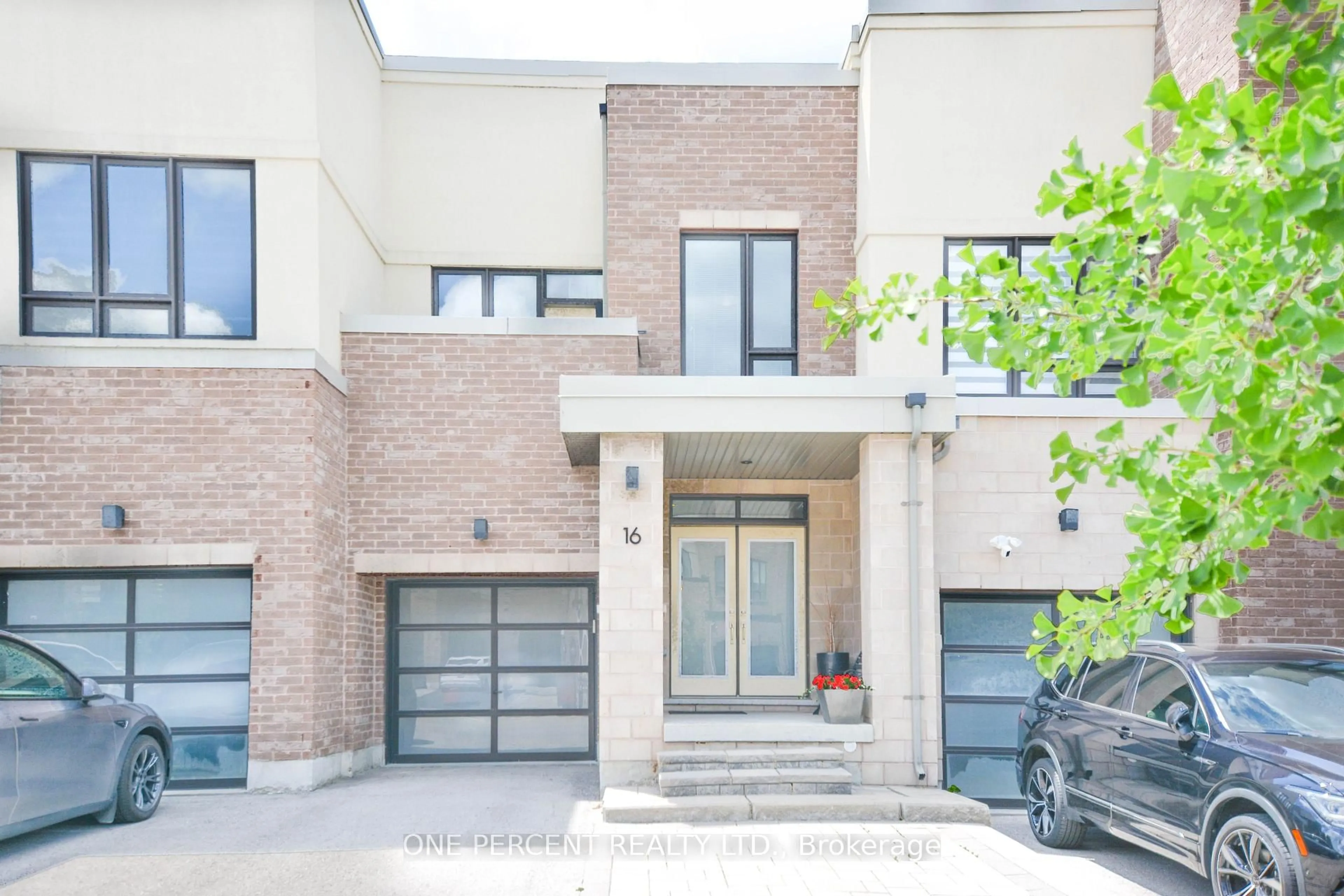 Home with brick exterior material, street for 16 Denarius Cres, Richmond Hill Ontario L4E 0Y9