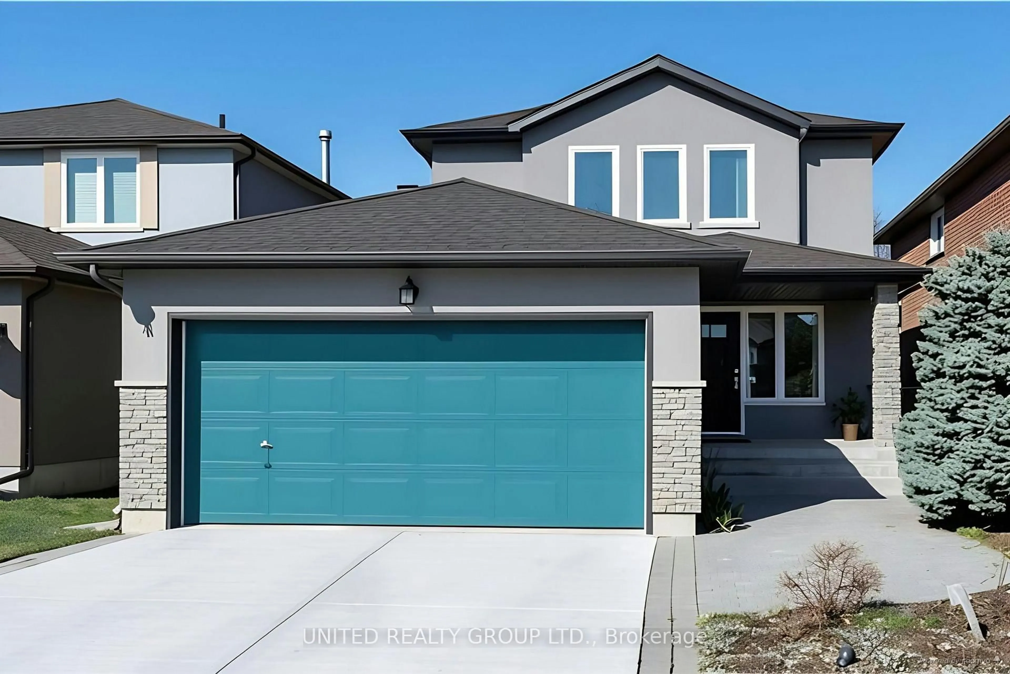 Home with vinyl exterior material, street for 91 Governor Cres, Vaughan Ontario L4L 5G5
