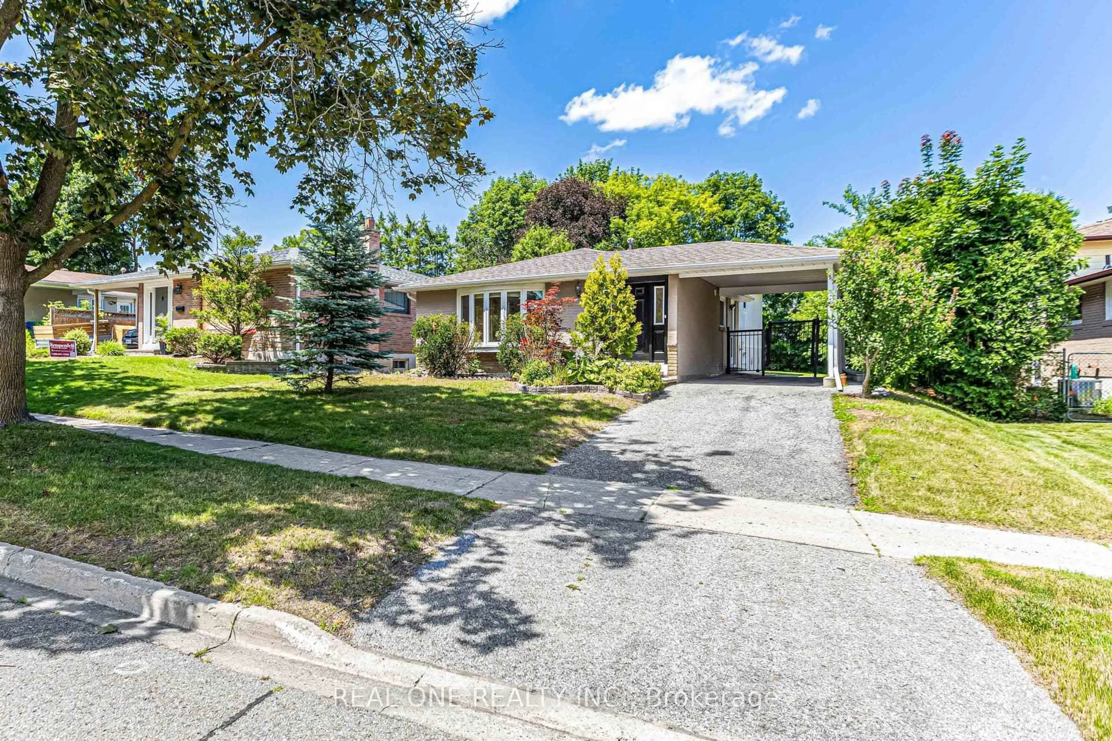 Home with brick exterior material, street for 52 Devins Dr, Aurora Ontario L4G 2Z1