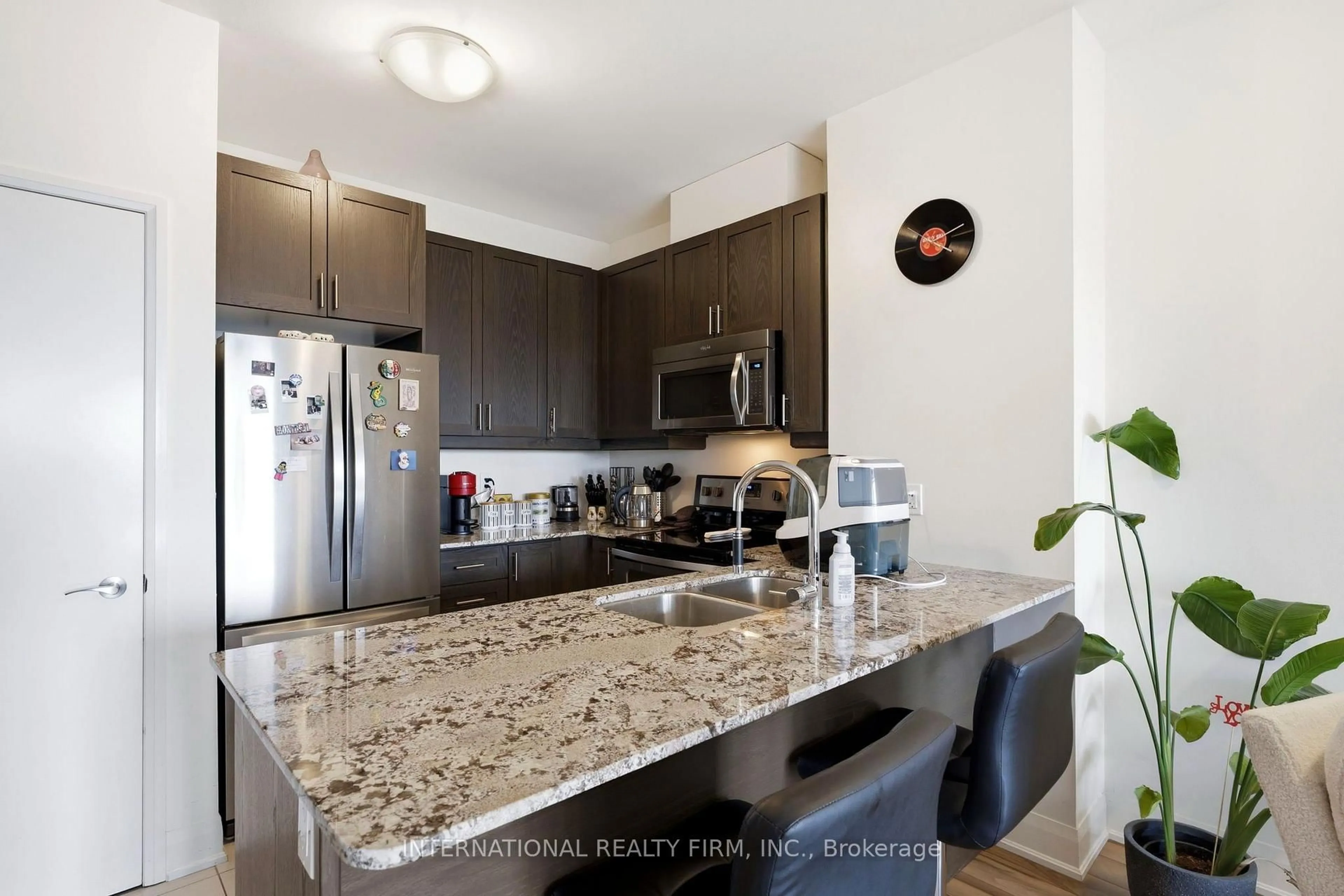 Unknown for 2900 Highway 7 Rd #519, Vaughan Ontario L4K 0G3