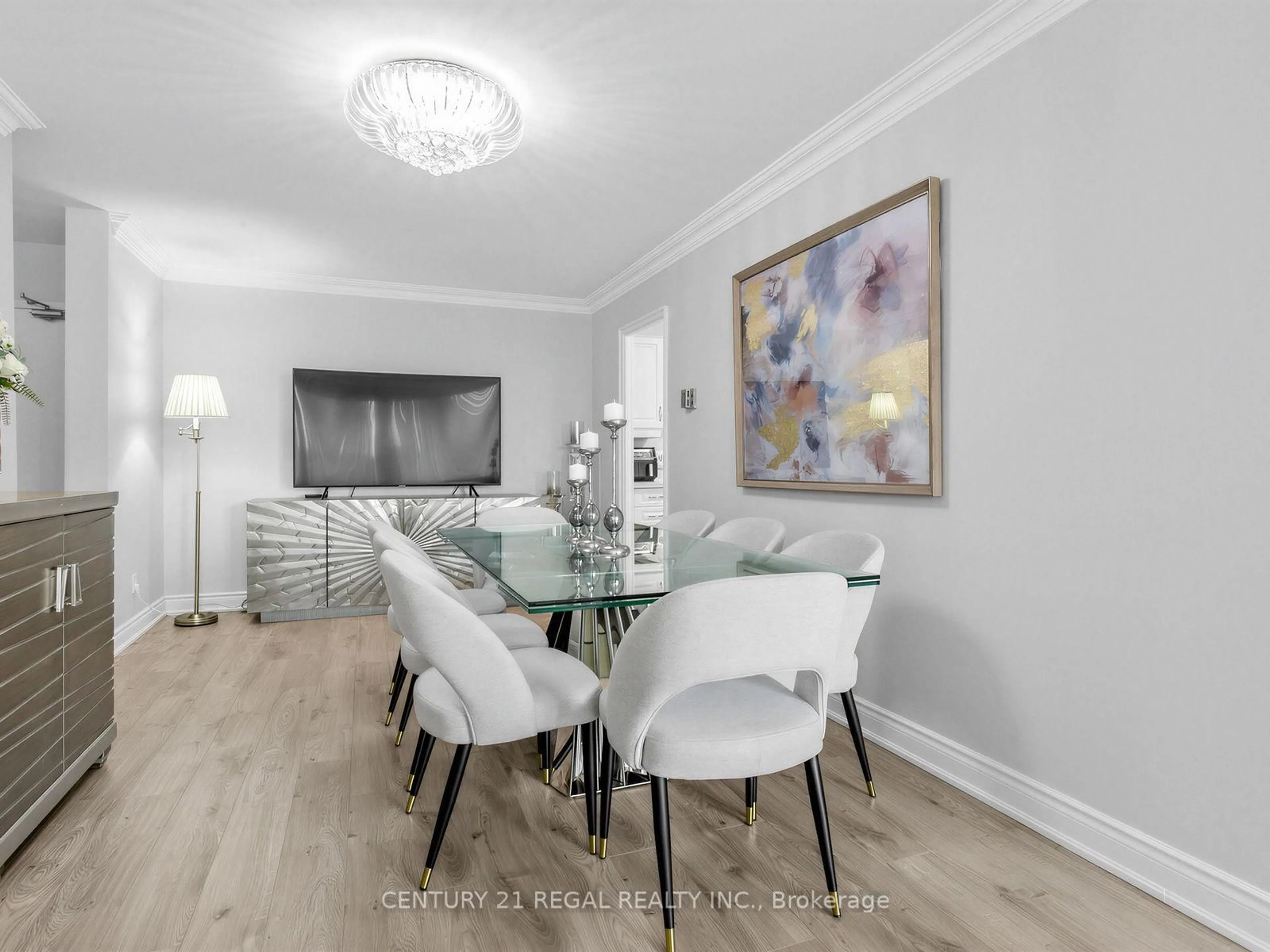Dining room, wood/laminate floor for 40 Baif Blvd #803, Richmond Hill Ontario L4C 5M9