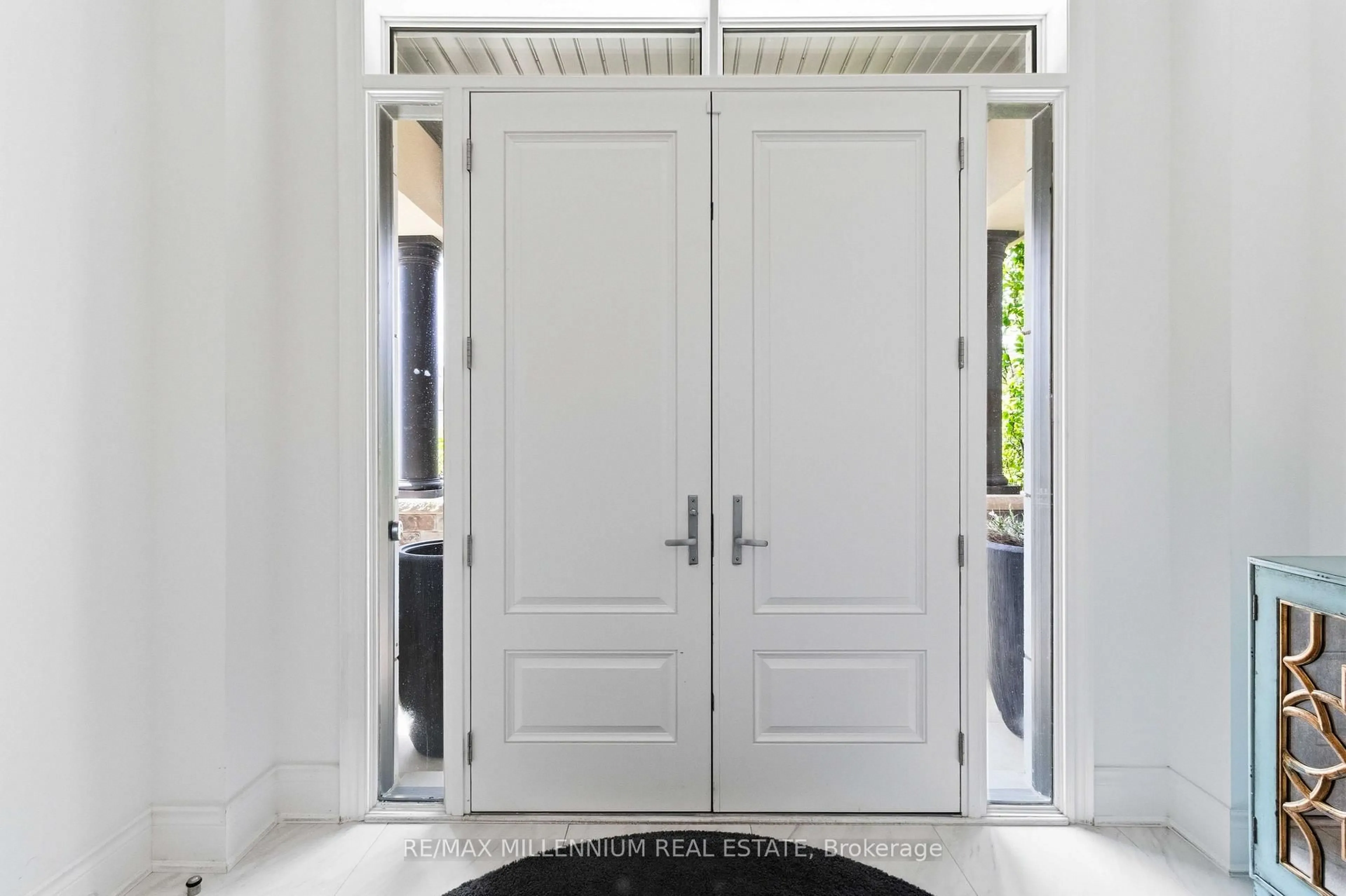 Indoor entryway for 69 Menotti Dr, Richmond Hill Ontario L4E 1G7