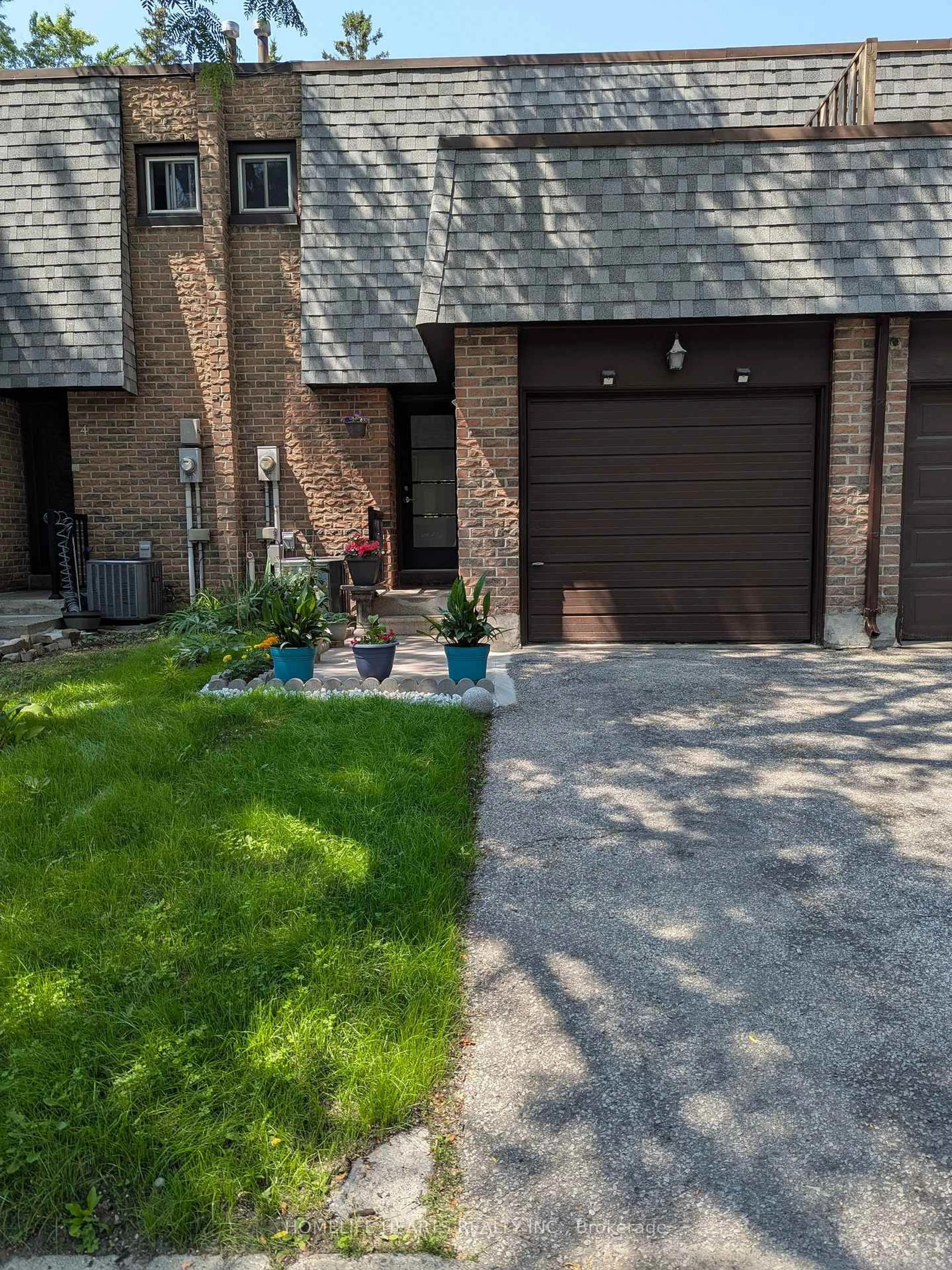 Unknown for 6 Woodglen Way, Markham Ontario L3R 3A8
