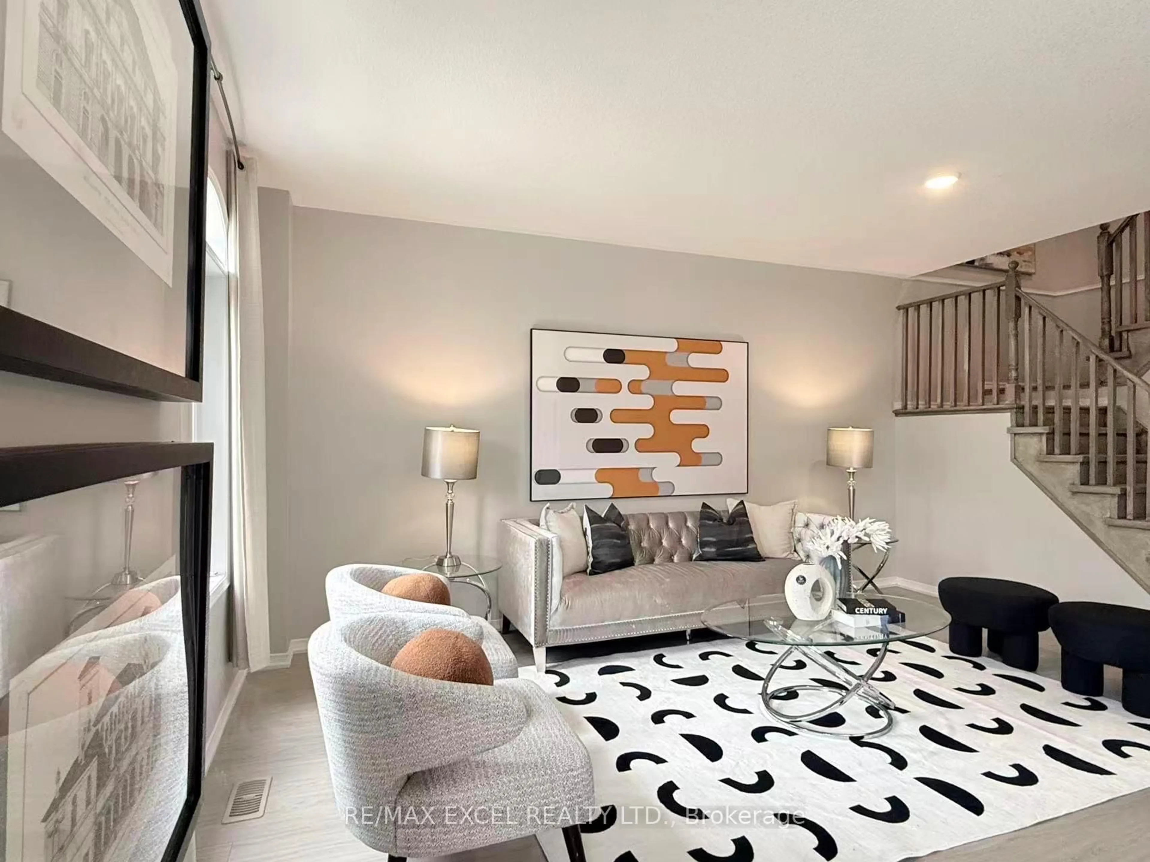 Living room with furniture, unknown for 53 Northvale Rd, Markham Ontario L6B 1H3