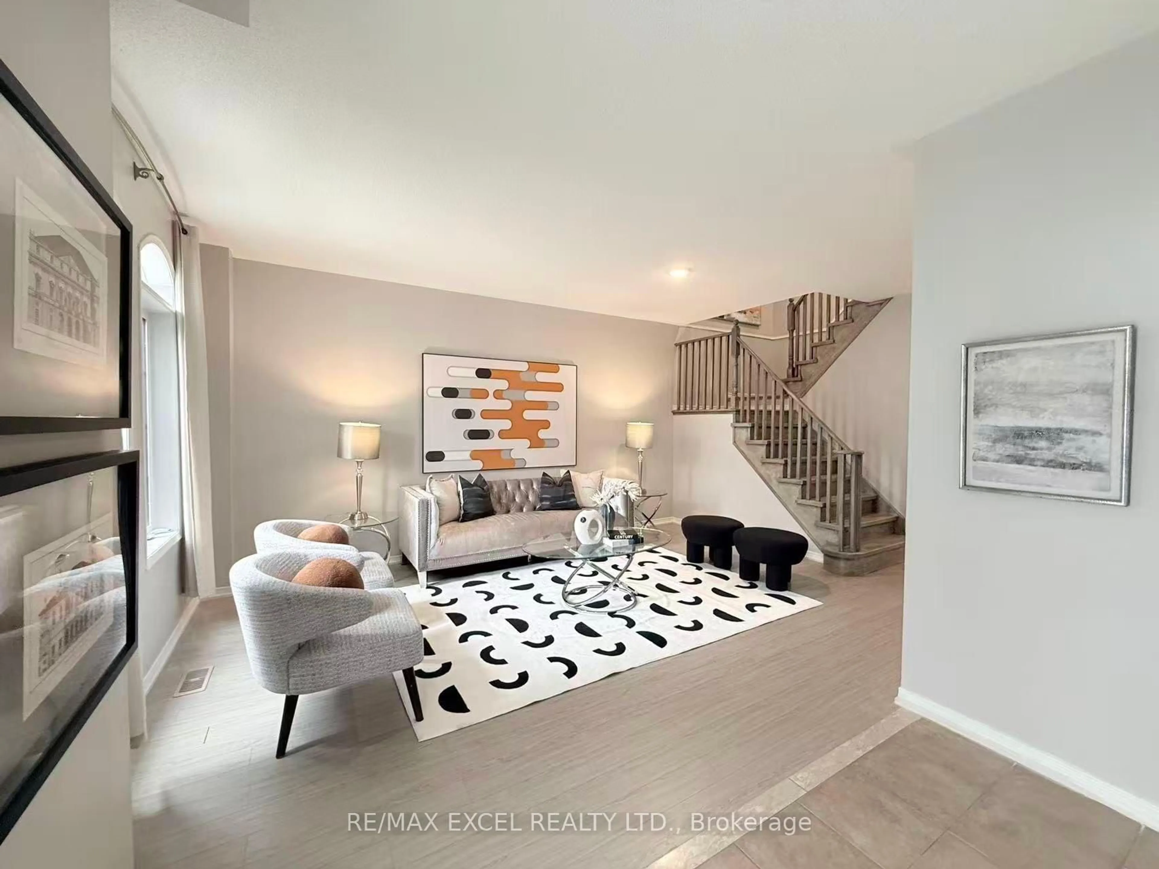 Living room with furniture, unknown for 53 Northvale Rd, Markham Ontario L6B 1H3
