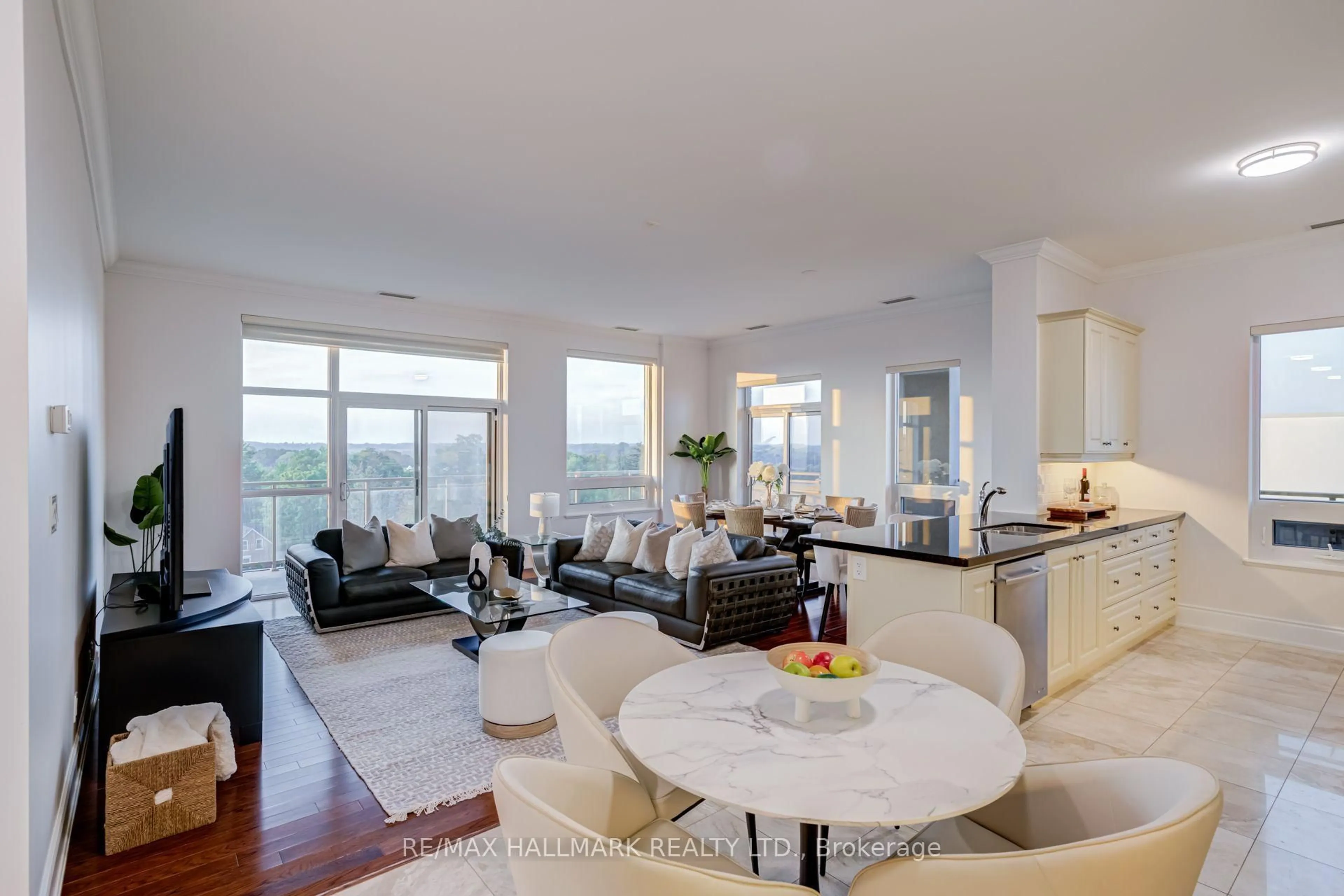 Open concept kitchen, unknown for 281 Woodbridge Ave #PH631, Vaughan Ontario L4L 0C6