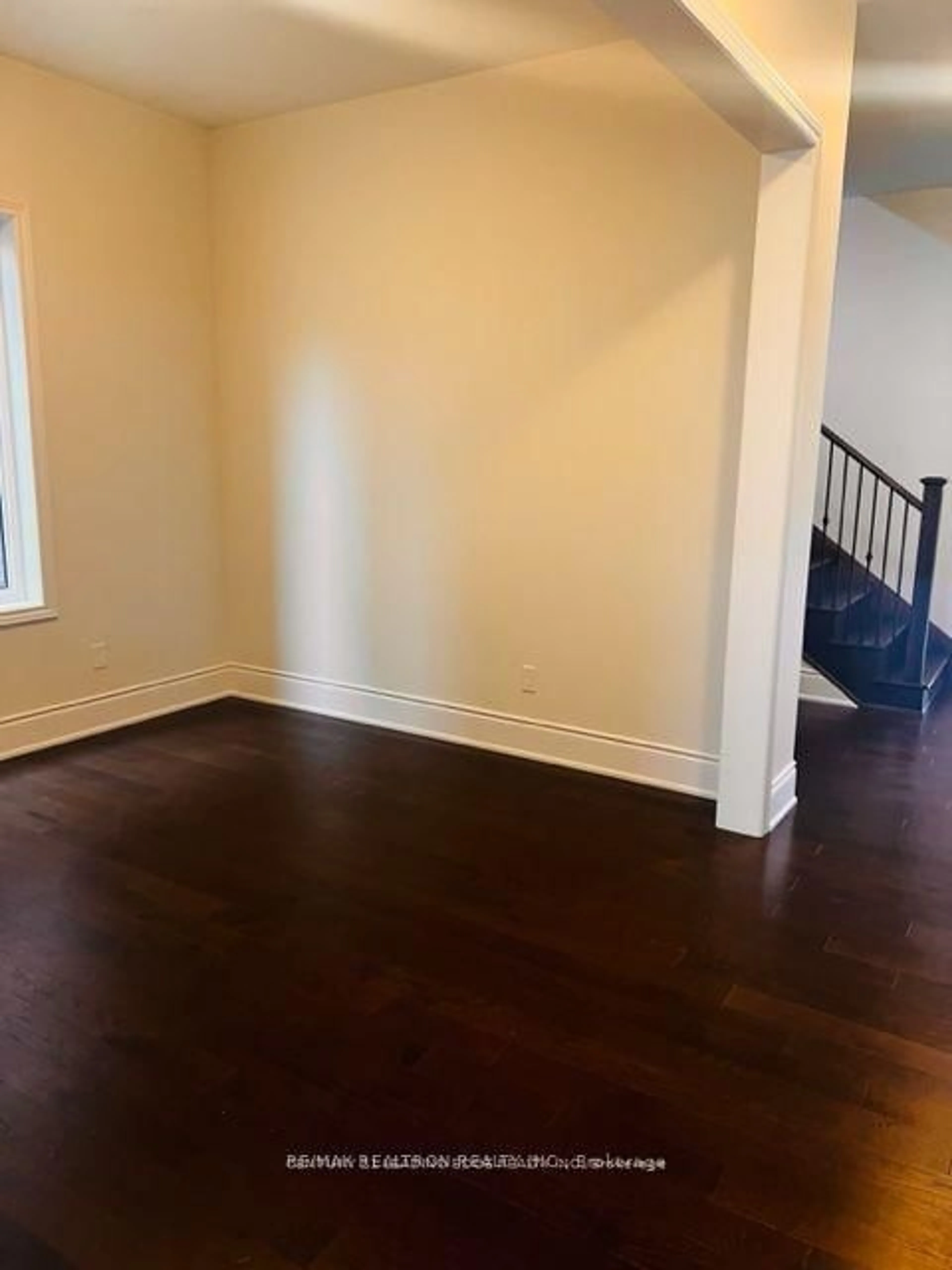 A pic of a room for 184 Sunset Vista Crt, Aurora Ontario L4G 3Y1
