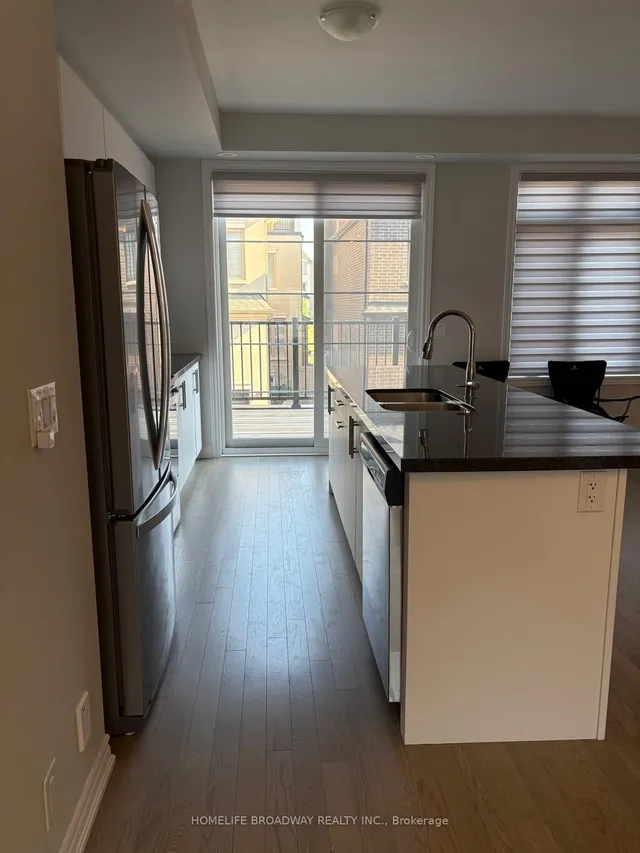 27 William Shearn Cres, Markham 5