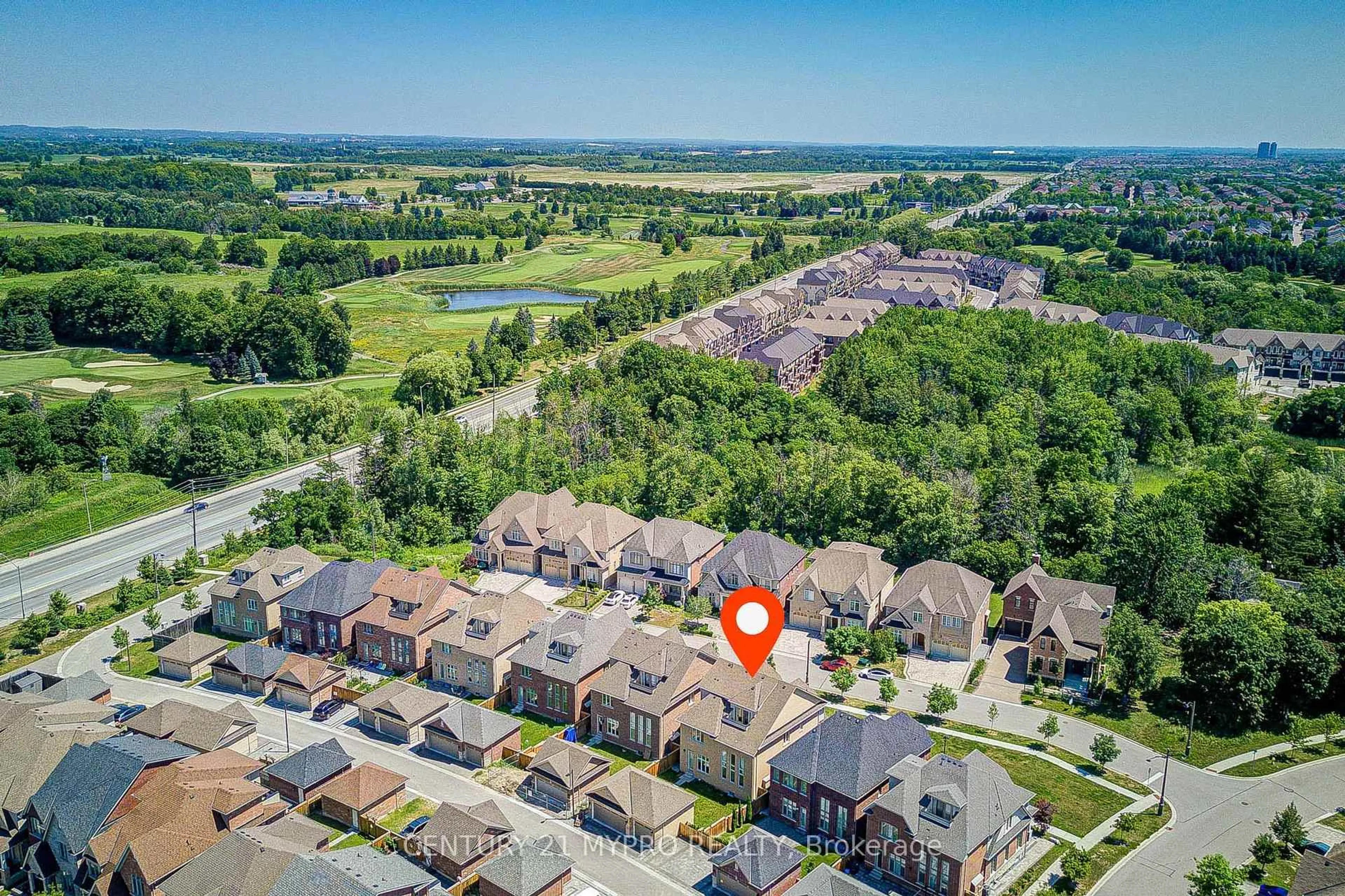 A pic from outside/outdoor area/front of a property/back of a property/a pic from drone, water/lake/river/ocean view for 6 Tralee Crt, Markham Ontario L6C 0V1