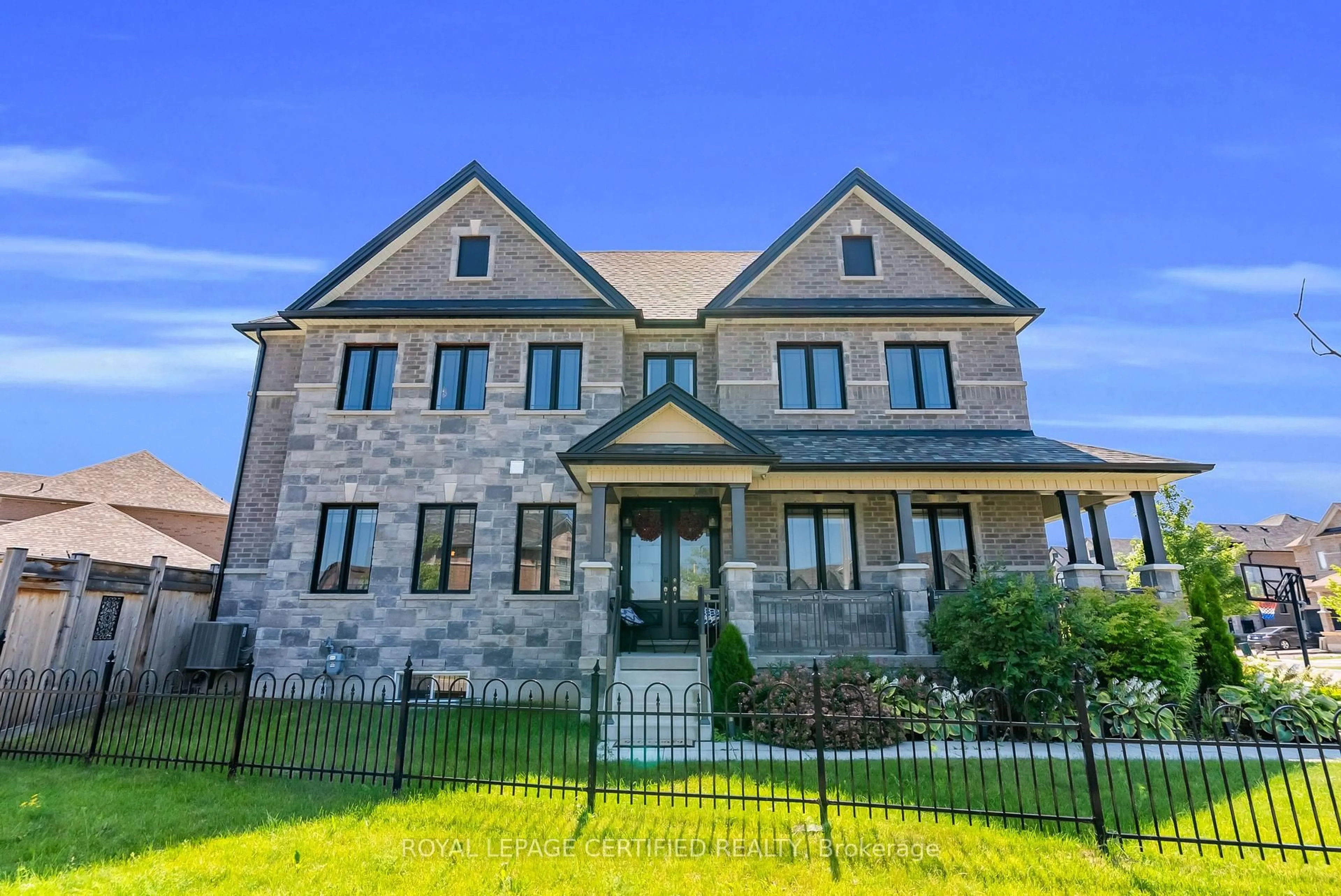 Home with brick exterior material, building for 126 Walker Blvd, New Tecumseth Ontario L9R 0R2