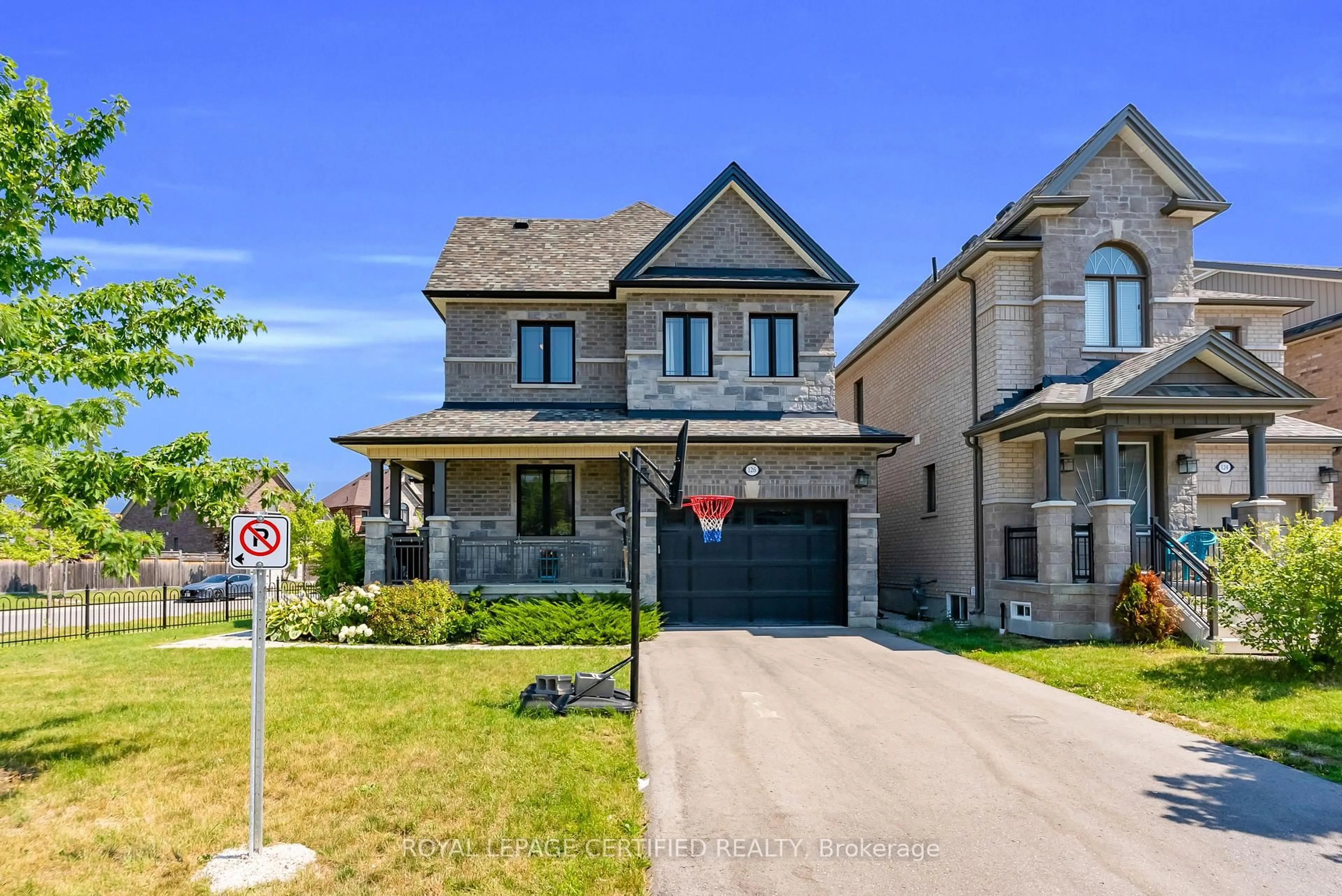 Home with brick exterior material, street for 126 Walker Blvd, New Tecumseth Ontario L9R 0R2