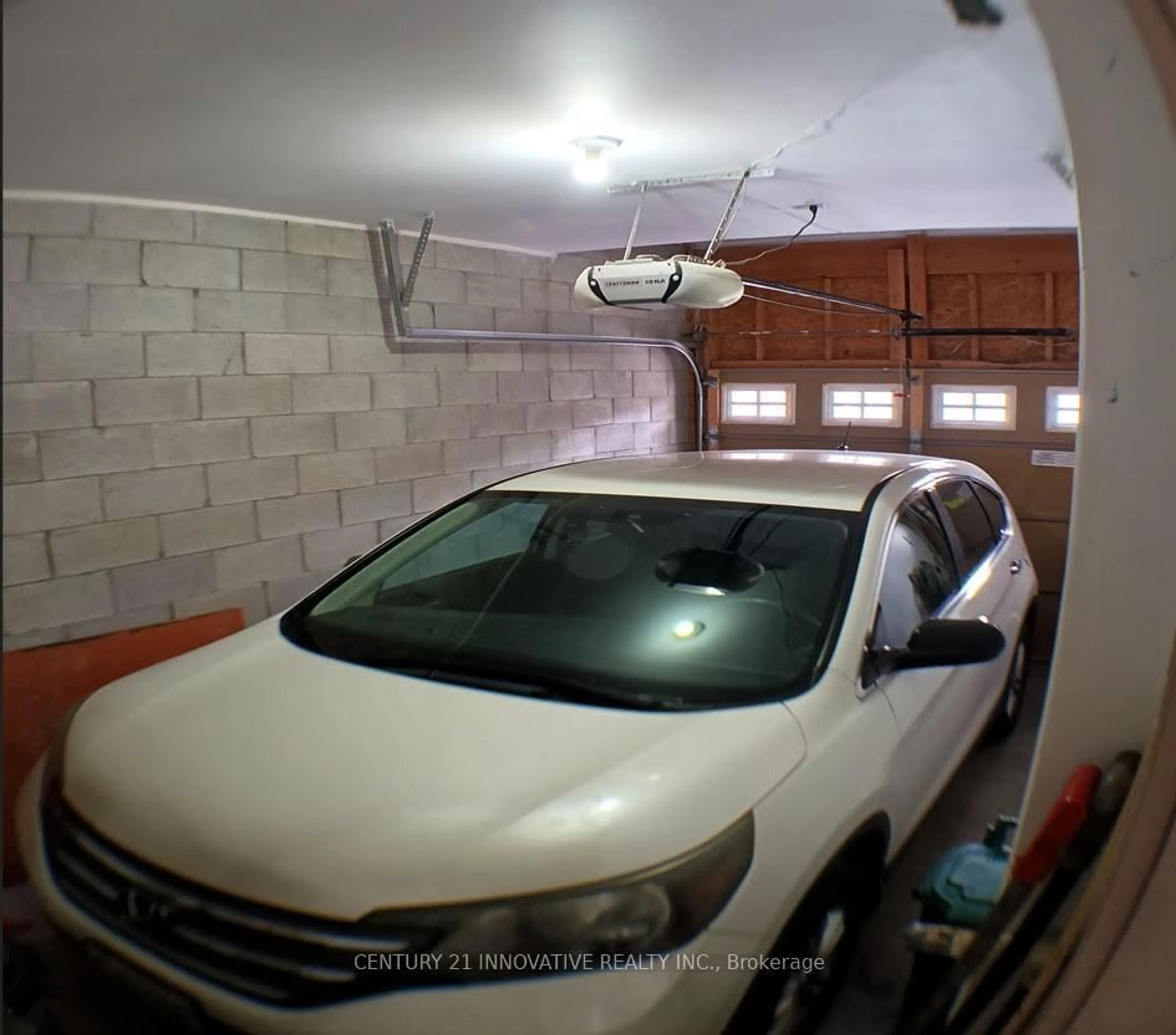 Indoor garage for 761 Joe Persechini Dr, Newmarket Ontario L3X 2S6