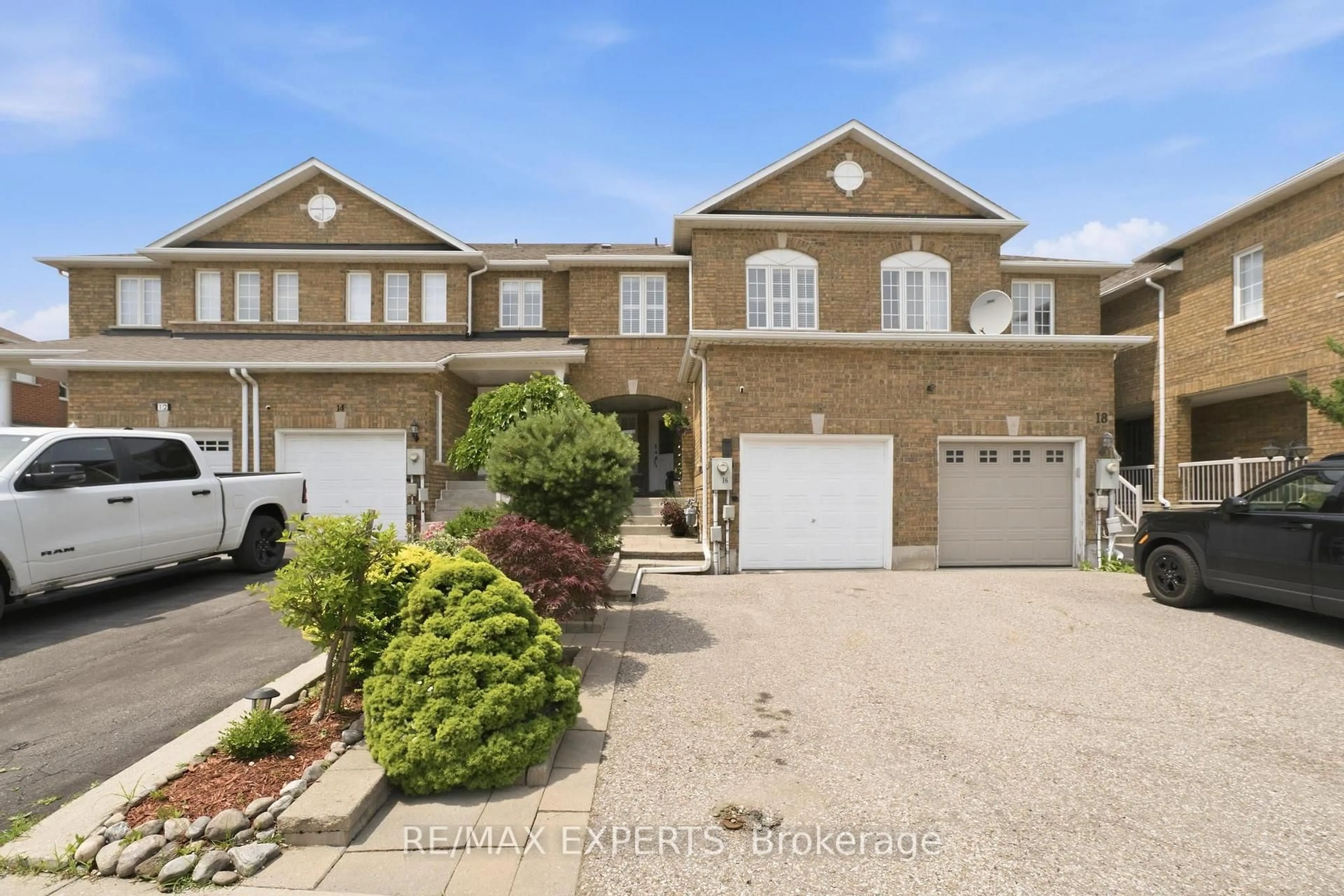Unknown for 16 Piazza Cres, Vaughan Ontario L4H 2C8
