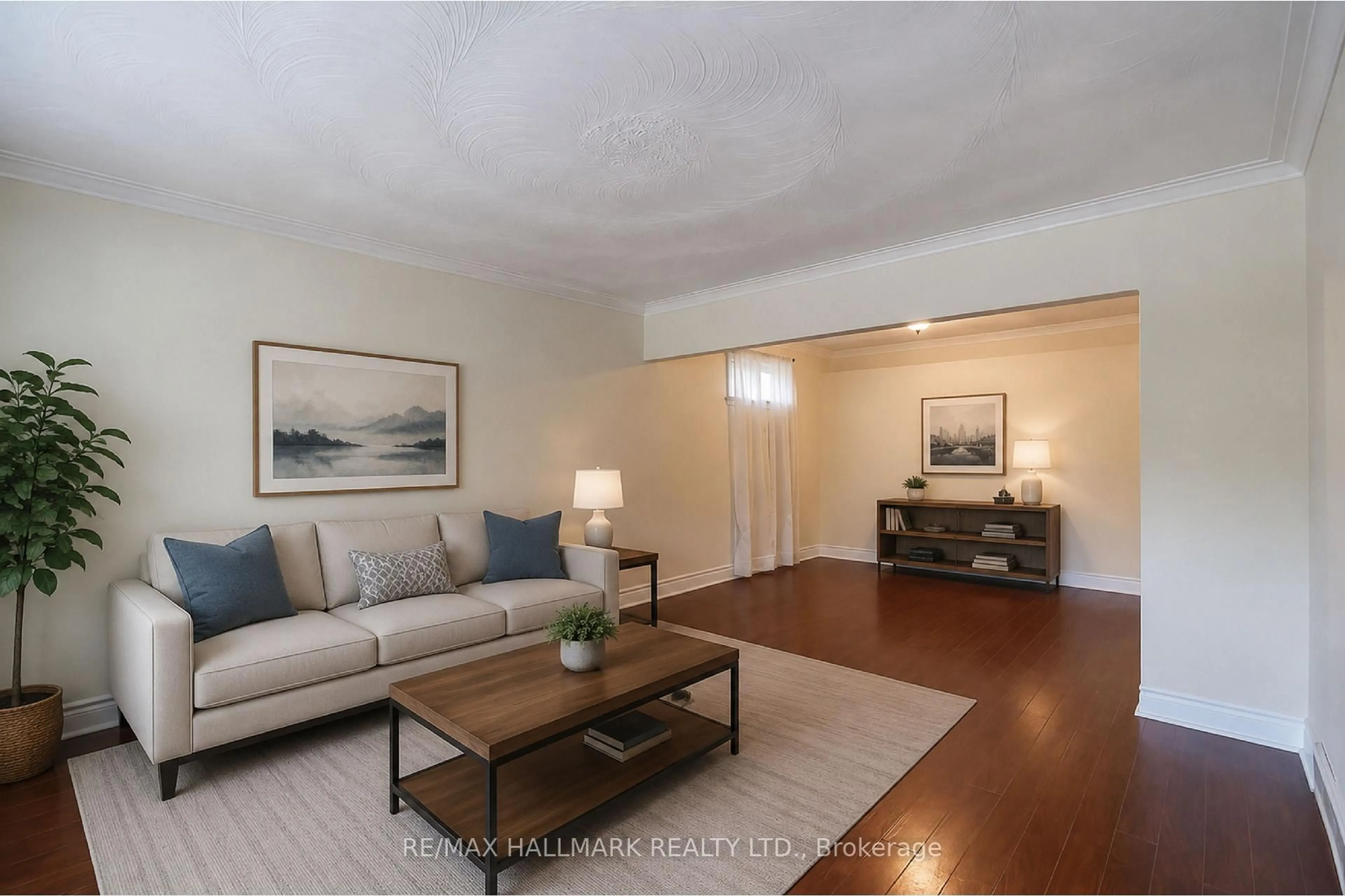 Living room with furniture, unknown for 226 Lawrence Ave, Richmond Hill Ontario L4C 1Z6