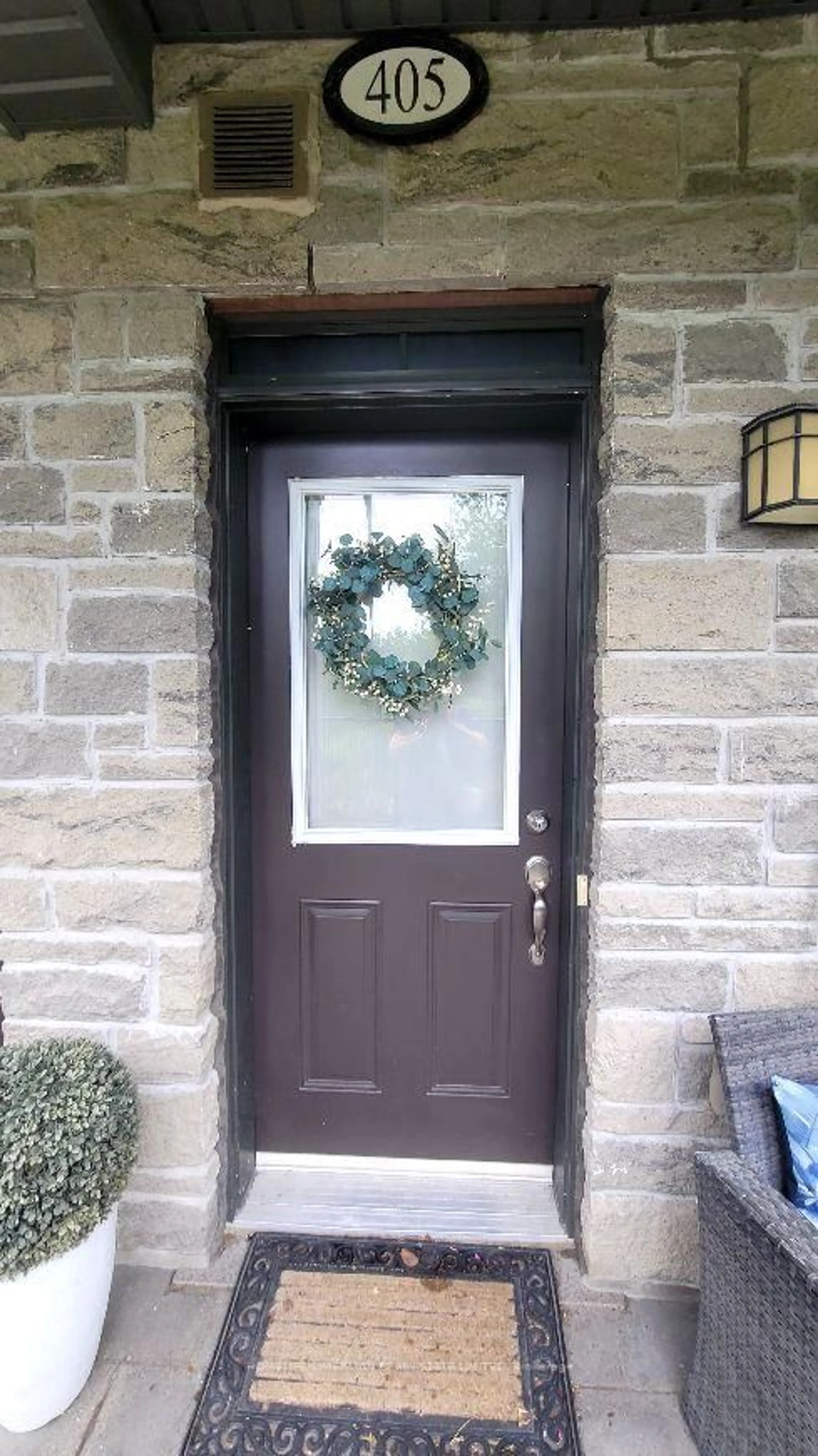 Indoor entryway for 201 Pine Grove Rd #405, Vaughan Ontario L4L 0H8