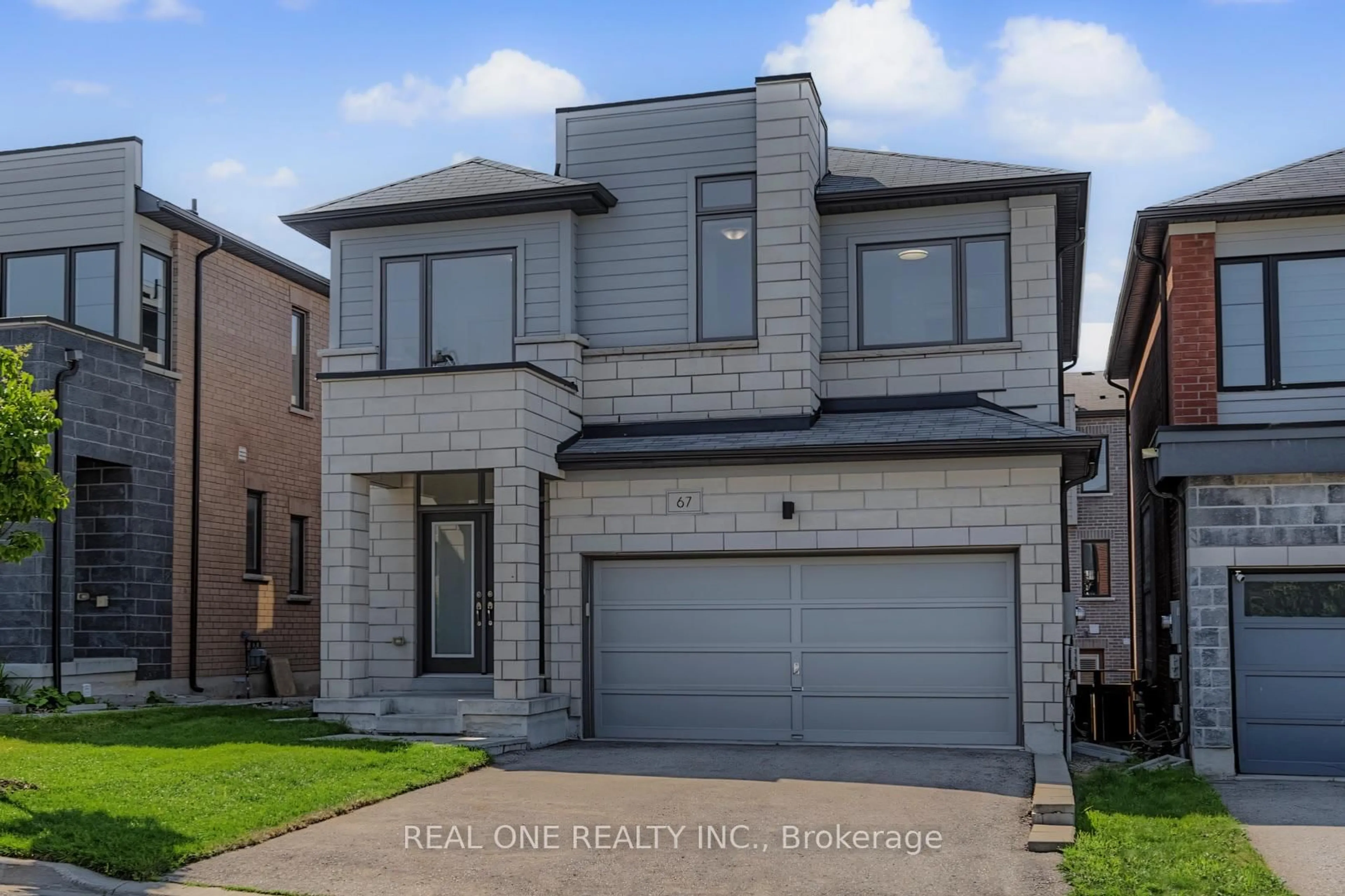 Home with brick exterior material, street for 67 Tango Cres, Newmarket Ontario L3X 0K4