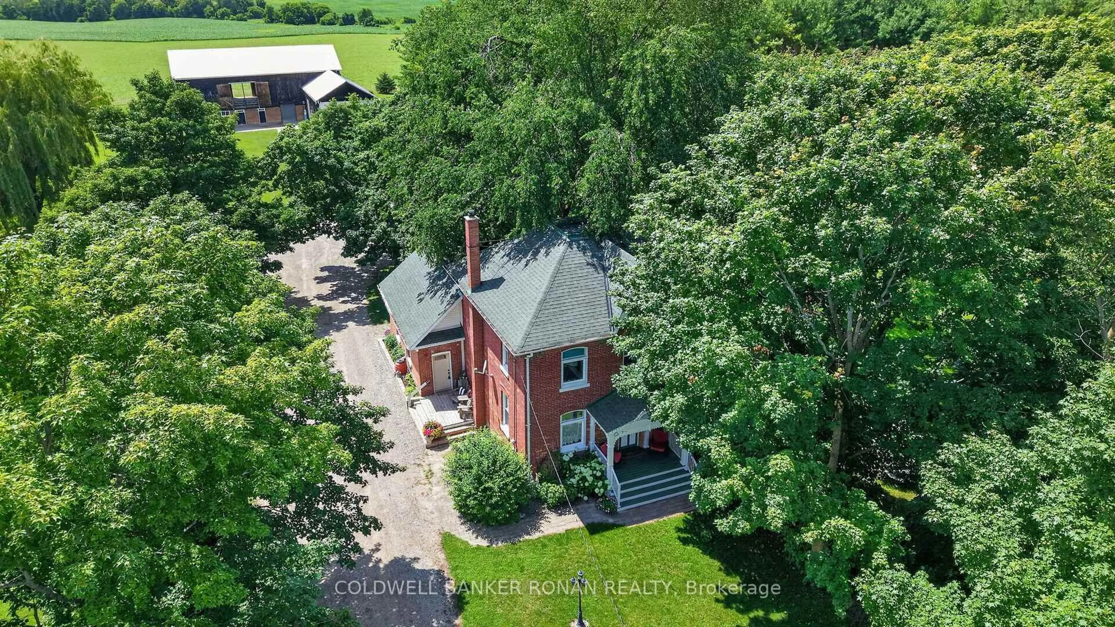 A pic from outside/outdoor area/front of a property/back of a property/a pic from drone, unknown for 5814 Concession Road 7, Adjala-Tosorontio Ontario L9R 1V3
