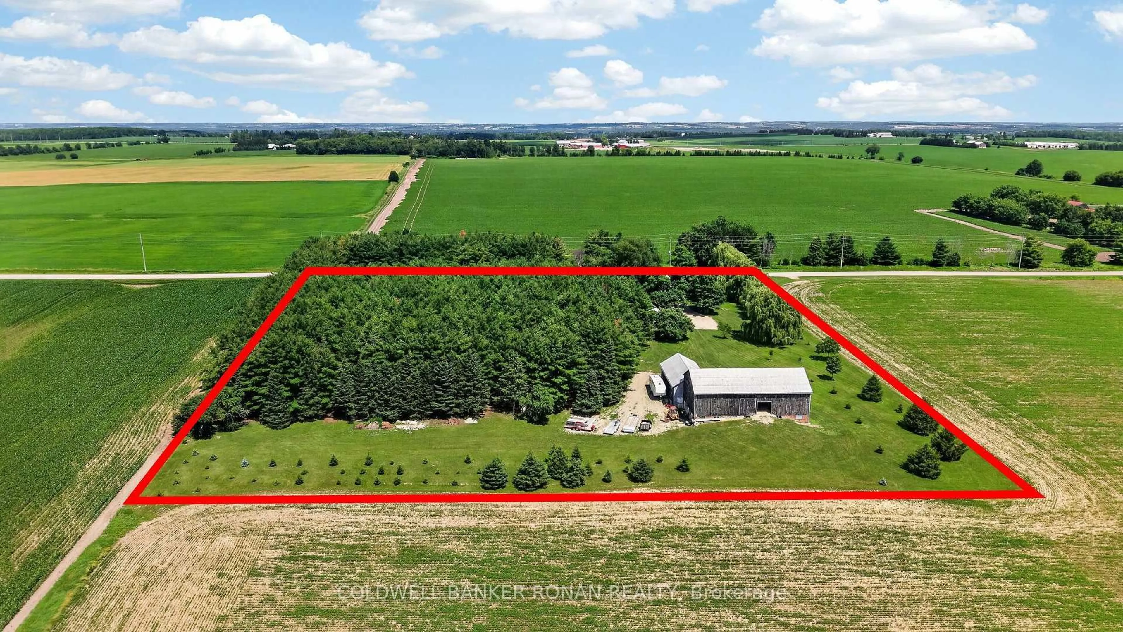 A pic from outside/outdoor area/front of a property/back of a property/a pic from drone, building for 5814 Concession Road 7, Adjala-Tosorontio Ontario L9R 1V3