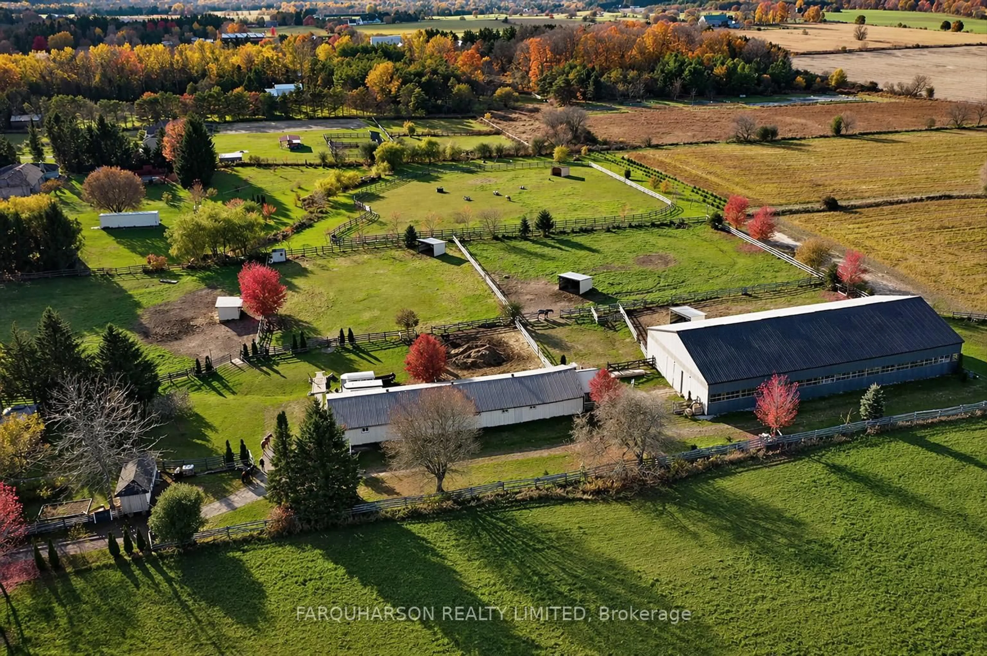 A pic from outside/outdoor area/front of a property/back of a property/a pic from drone, unknown for 384 Feasby Rd, Uxbridge Ontario L9P 1R1