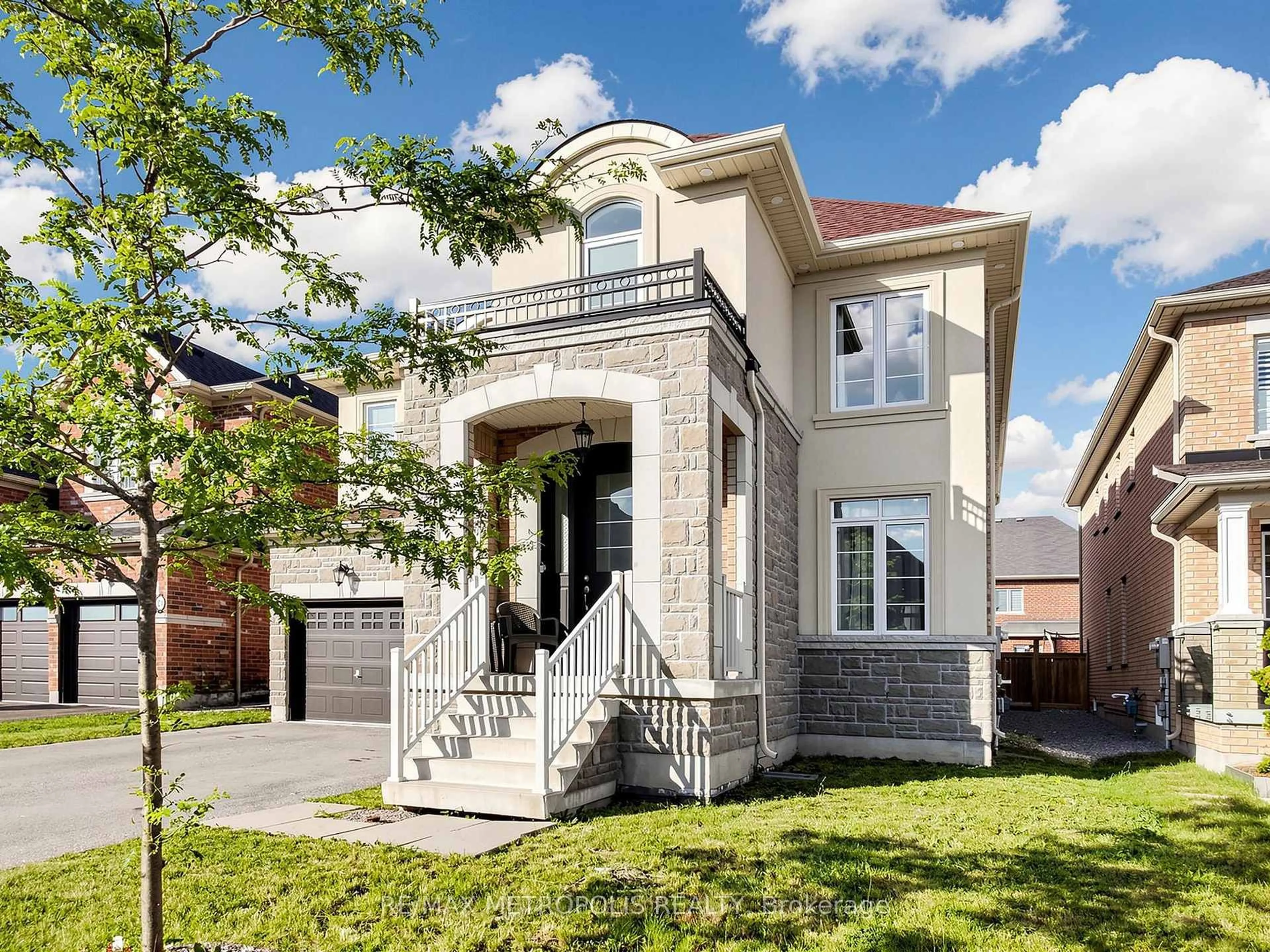 Home with brick exterior material, street for 17 Neilly Terr, Bradford West Gwillimbury Ontario L3Z 4L1
