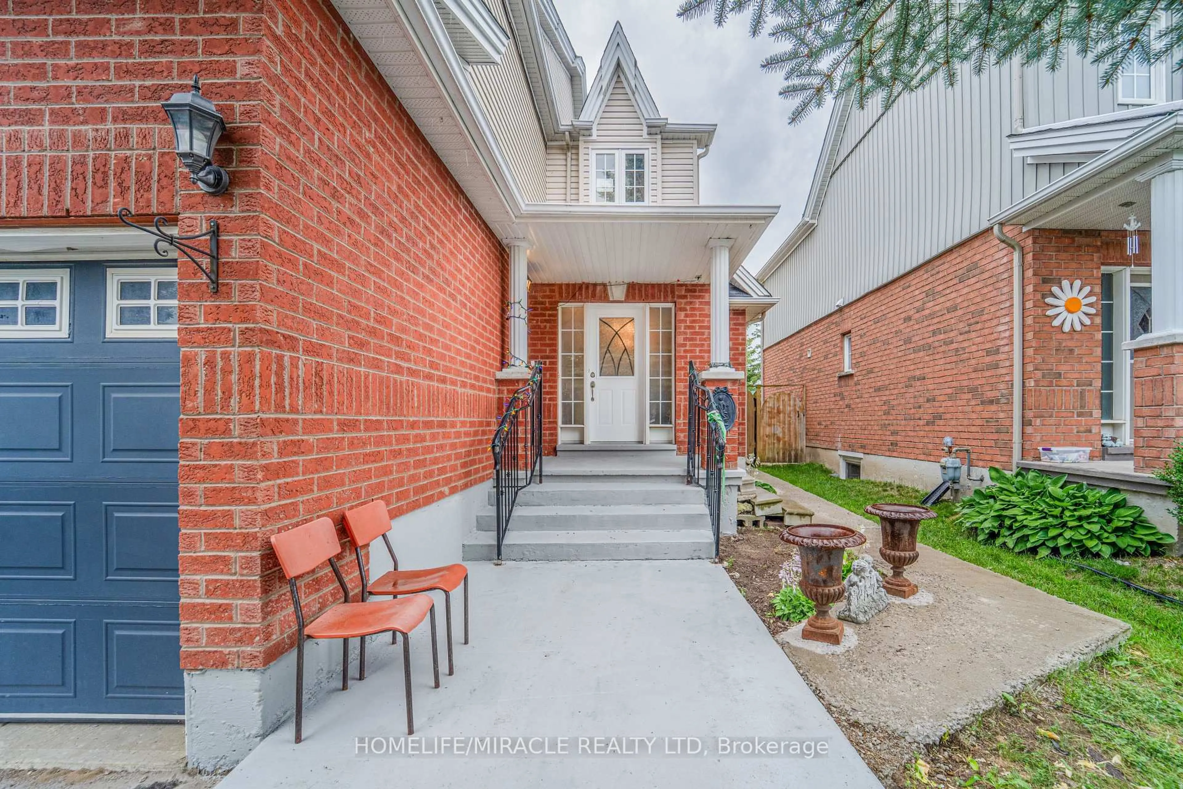 Home with brick exterior material, street for 1115 Muriel St, Innisfil Ontario L9S 4W5