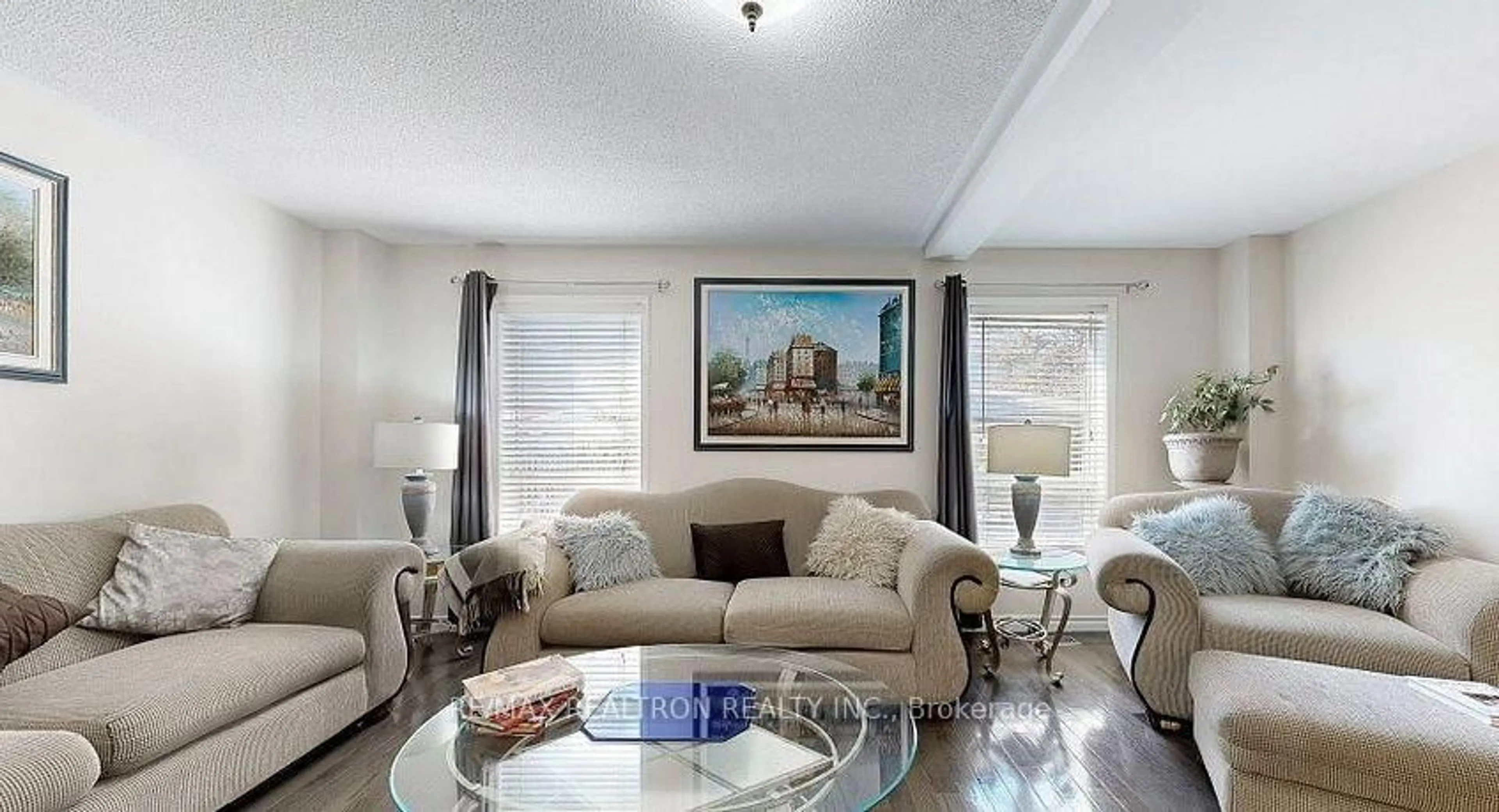 Living room with furniture, unknown for 215 Drummond Dr, Vaughan Ontario L6A 3C1