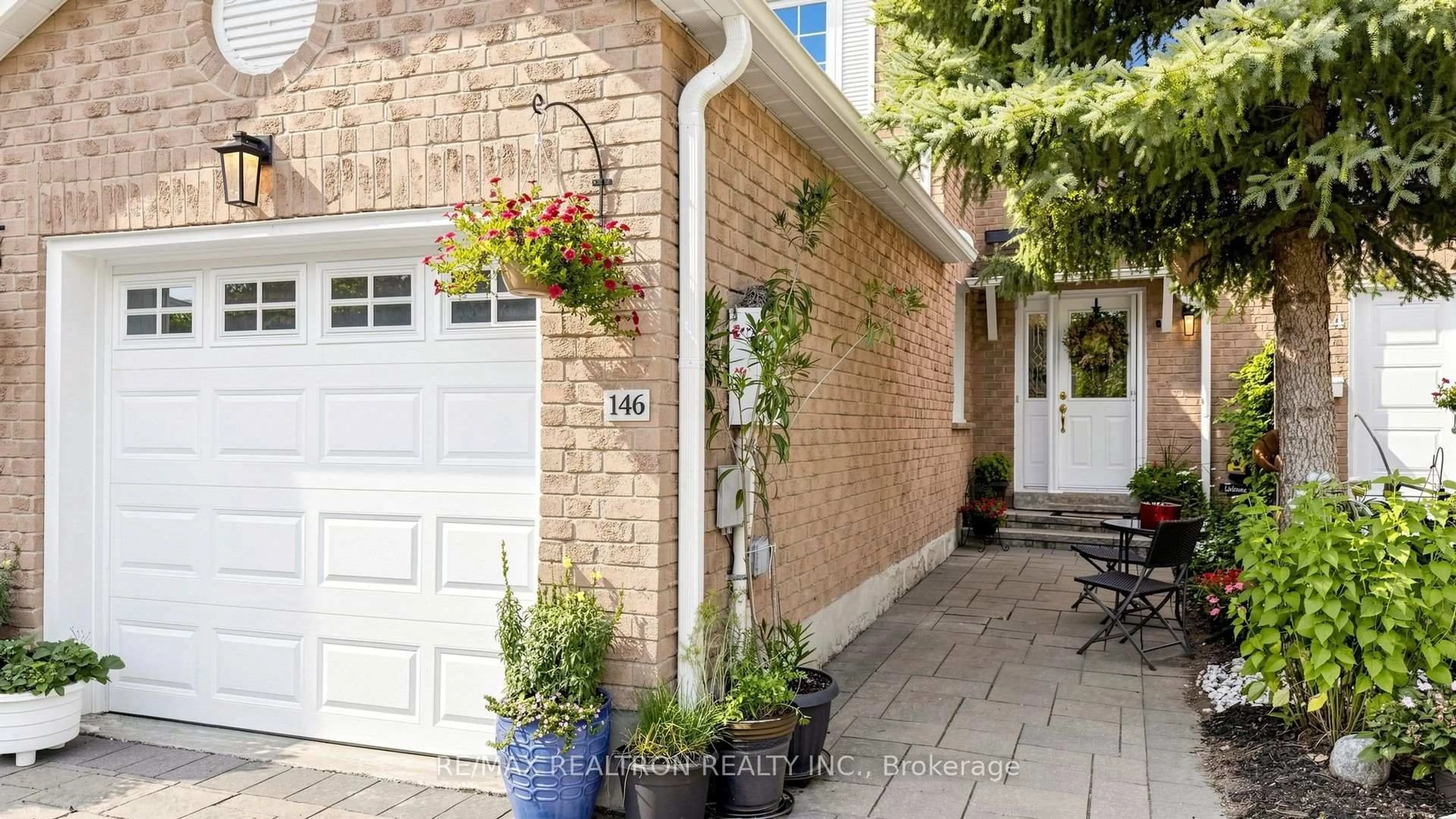 Home with brick exterior material, street for 146 Cottonwood Crt, Markham Ontario L3T 5X1