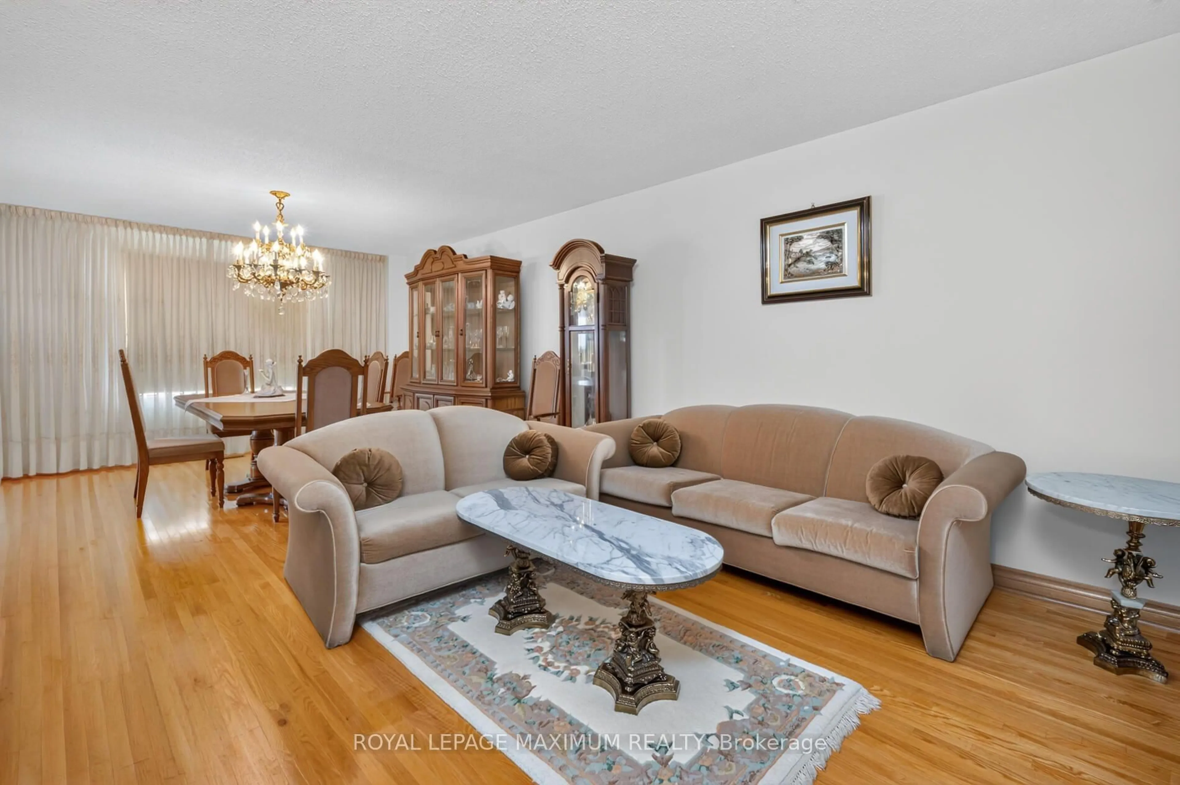 Living room with furniture, unknown for 162 Wigwoss Dr, Vaughan Ontario L4L 2R2