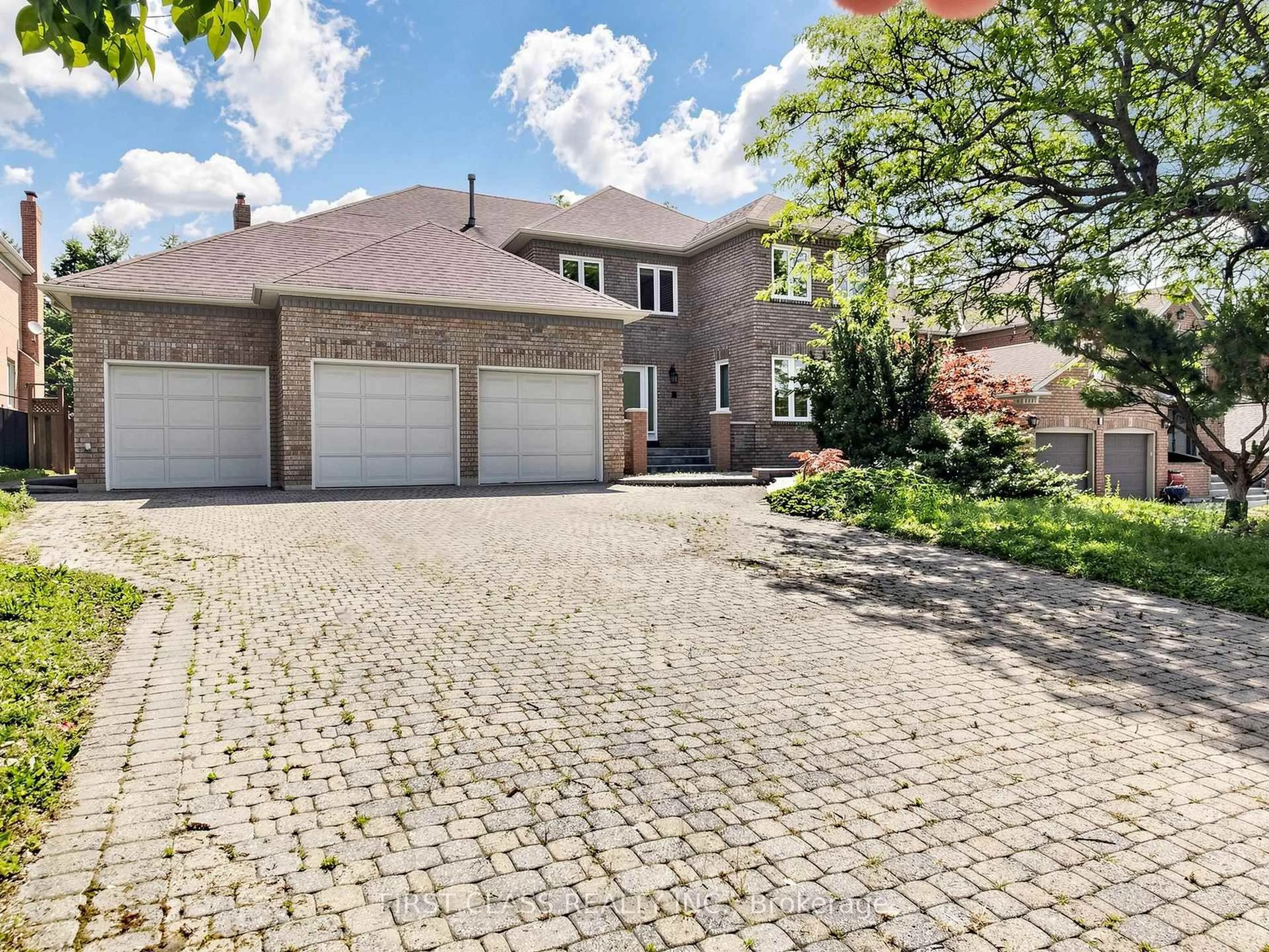 Home with brick exterior material, street for 9 Westpoint Crt, Richmond Hill Ontario L4B 2V6