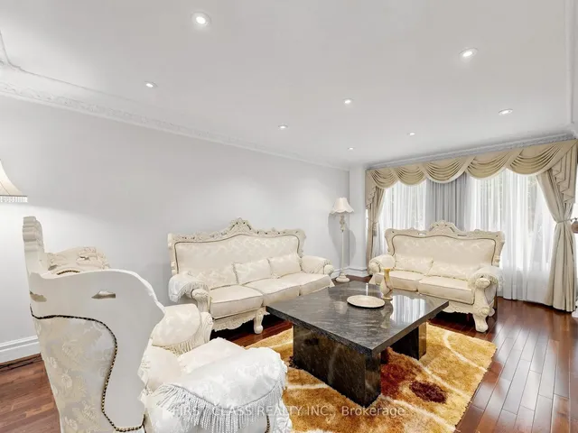 9 Westpoint Crt, Richmond Hill 4