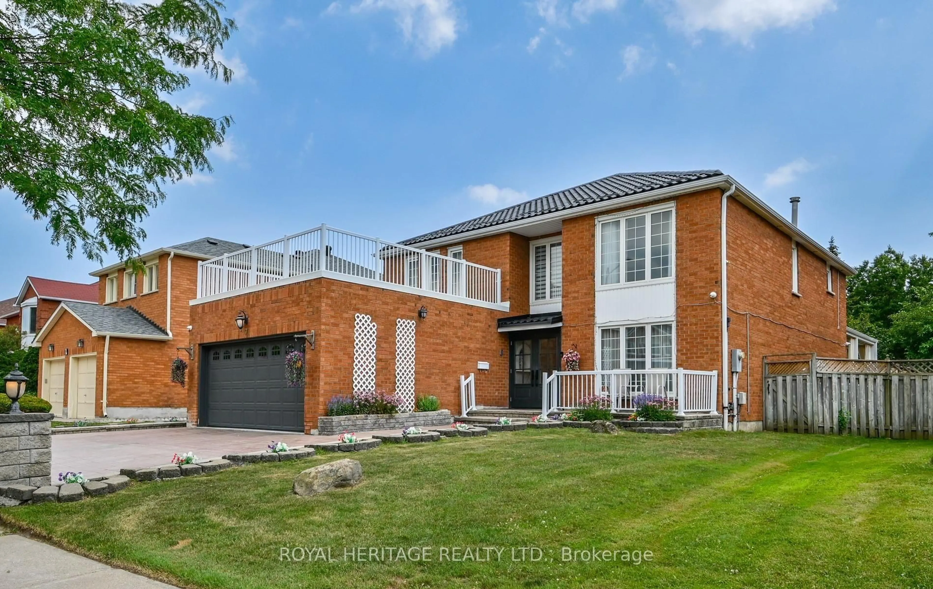Home with brick exterior material, street for 7 Kimbark Cres, Markham Ontario L3R 8P7