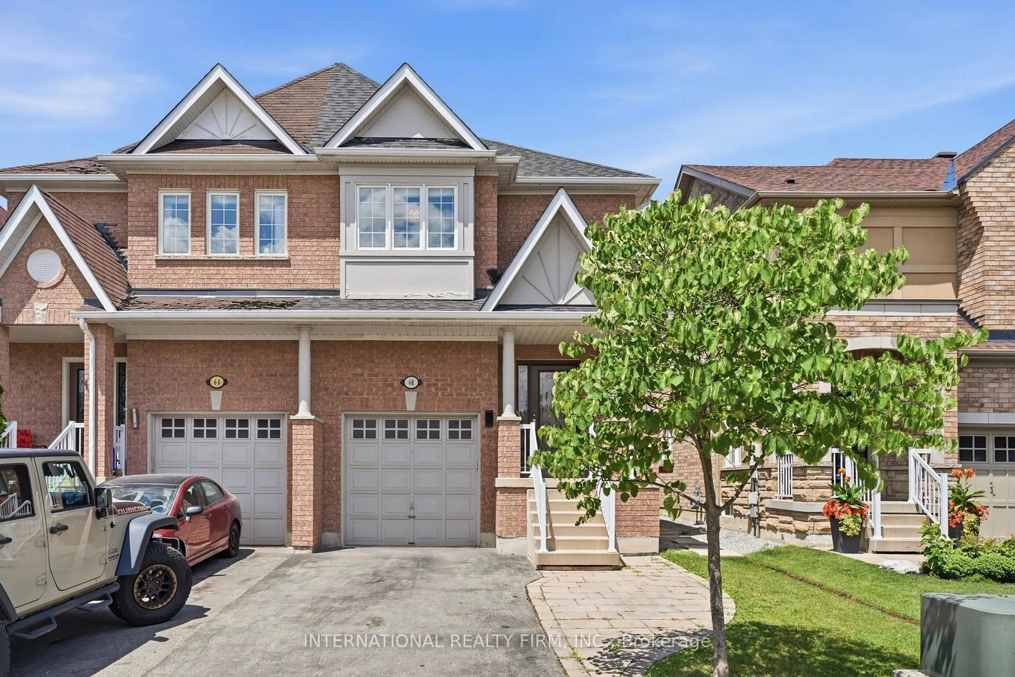 Home with brick exterior material, street for 68 Old Orchard Cres, Richmond Hill Ontario L4S 2X3