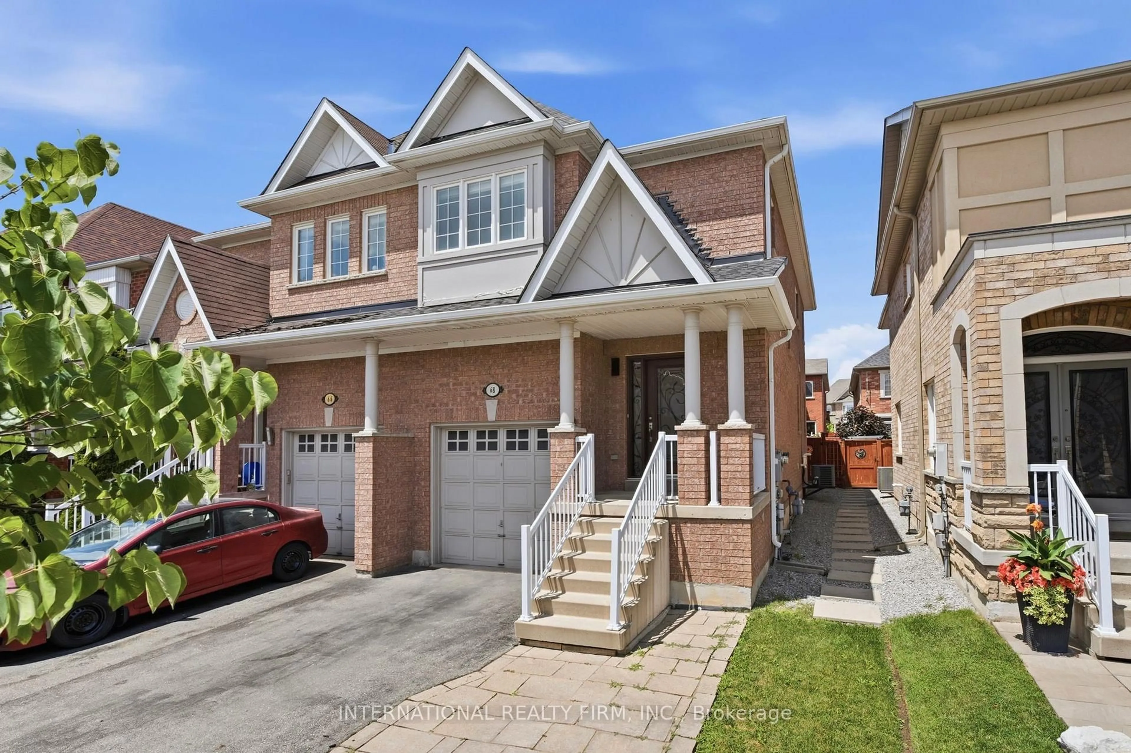 Home with brick exterior material, street for 68 Old Orchard Cres, Richmond Hill Ontario L4S 2X3