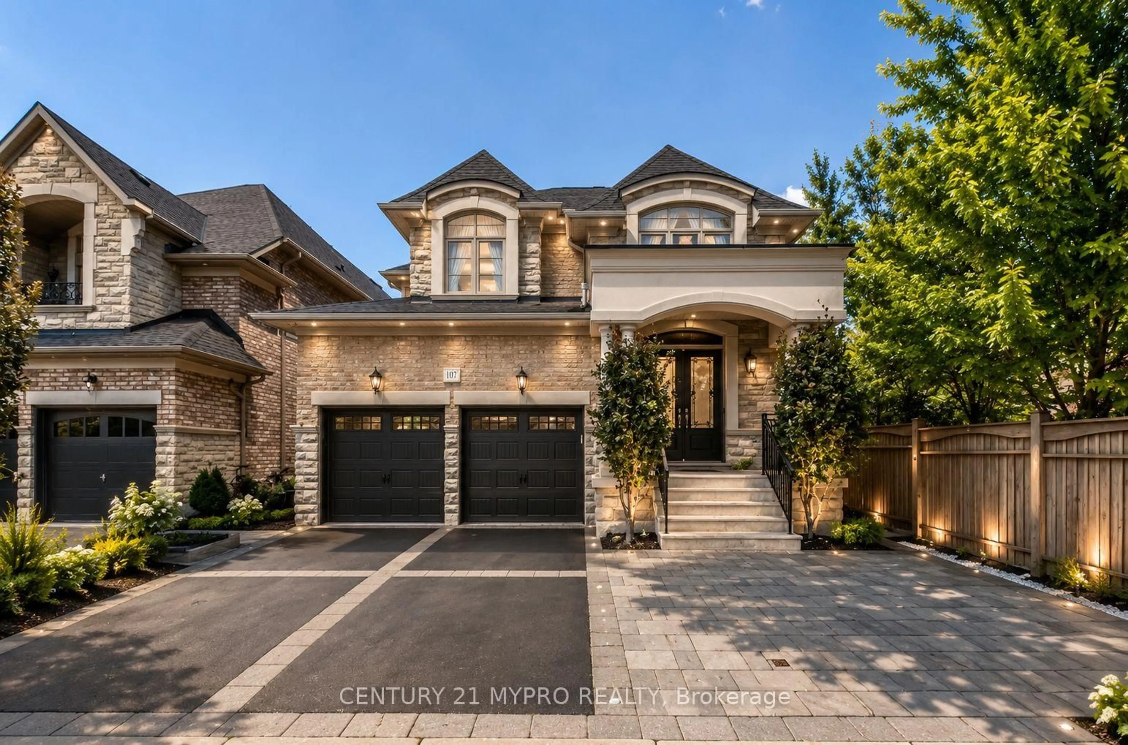 Home with brick exterior material, street for 107 Hailsham Crt, Vaughan Ontario L4L 1A6
