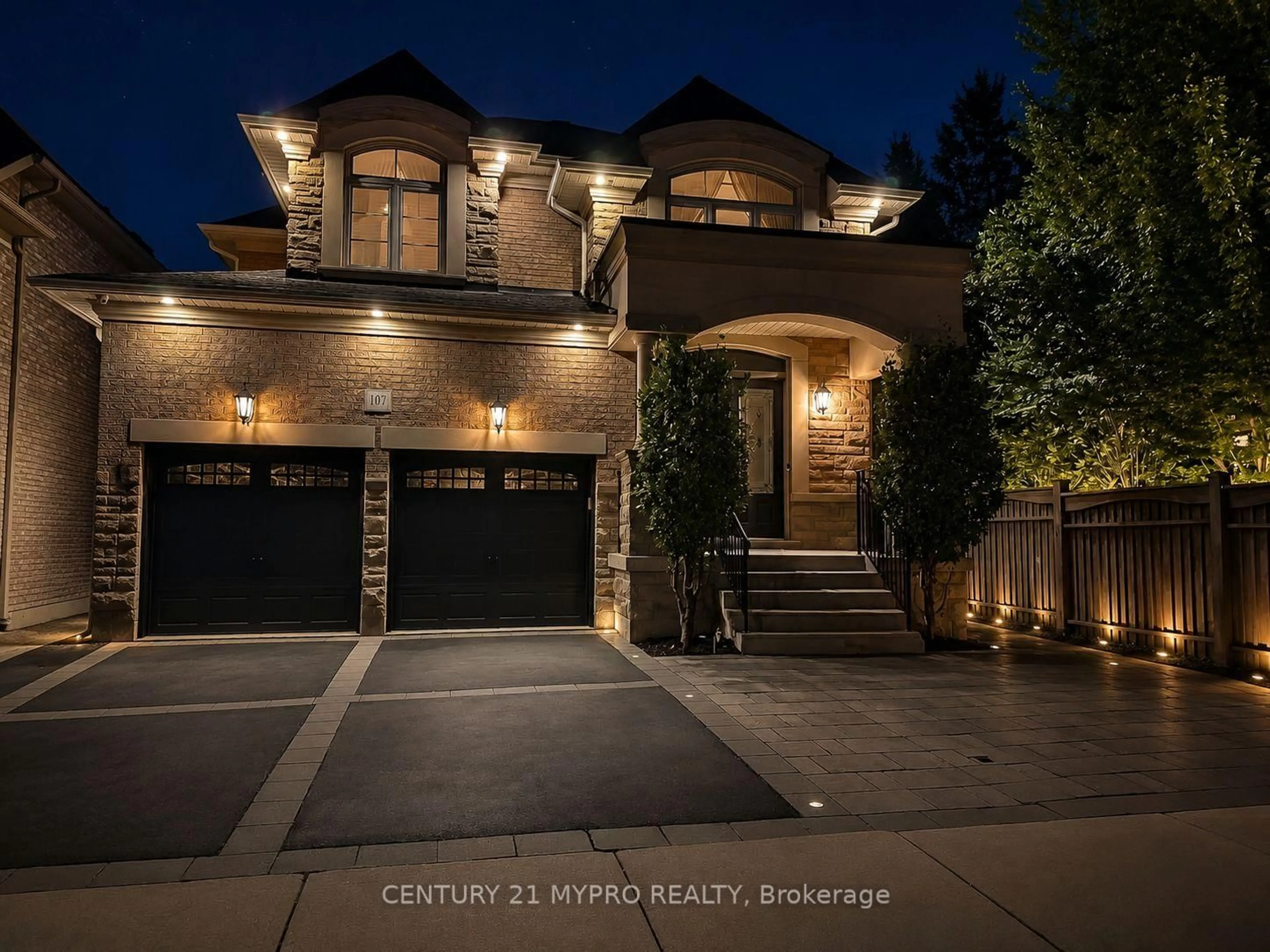 Unknown for 107 Hailsham Crt, Vaughan Ontario L4L 1A6