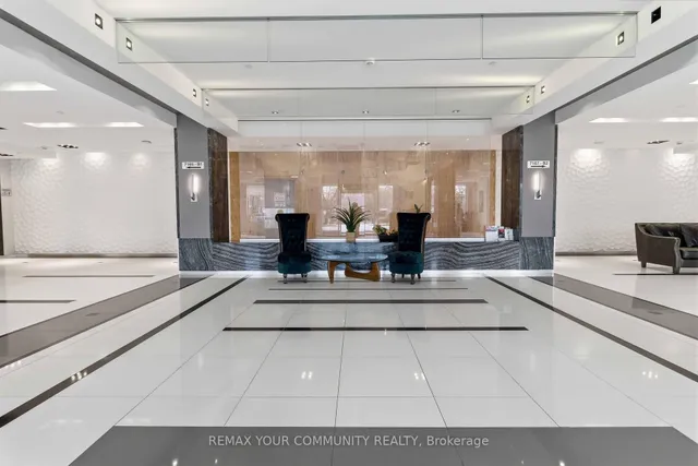 7167 Yonge St #418, Markham 3