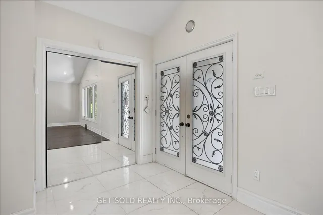 156 Duncan Rd, Richmond Hill 3