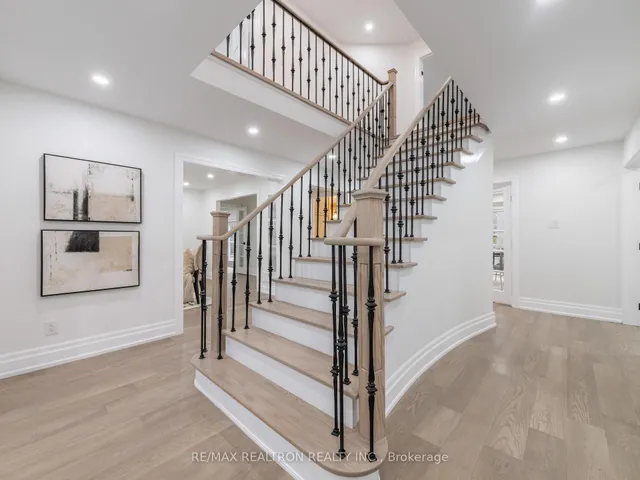 17 Sleepy Hollow Lane, Whitchurch-Stouffville 5