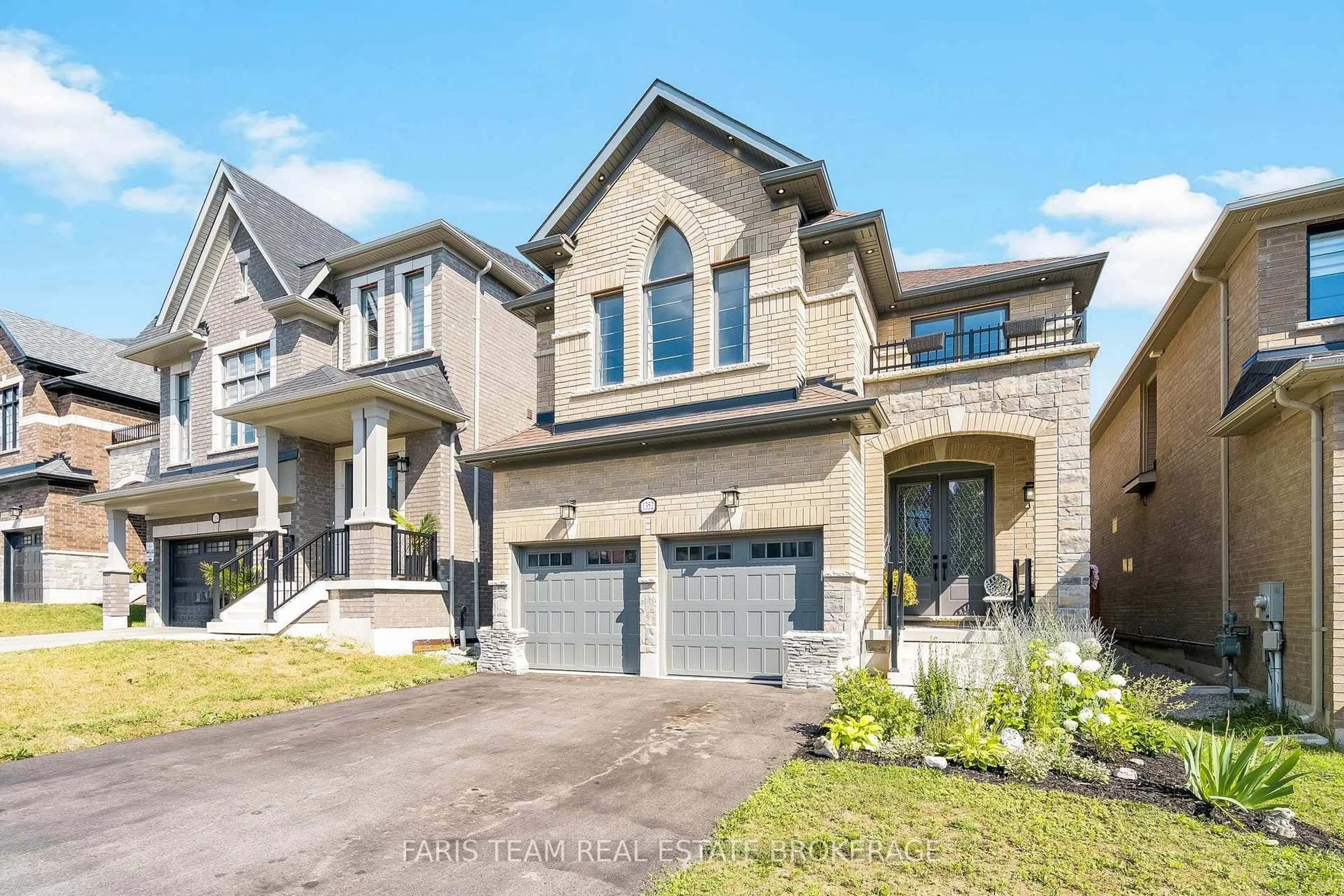 Home with brick exterior material, street for 1352 Blackmore St, Innisfil Ontario L9S 0P2