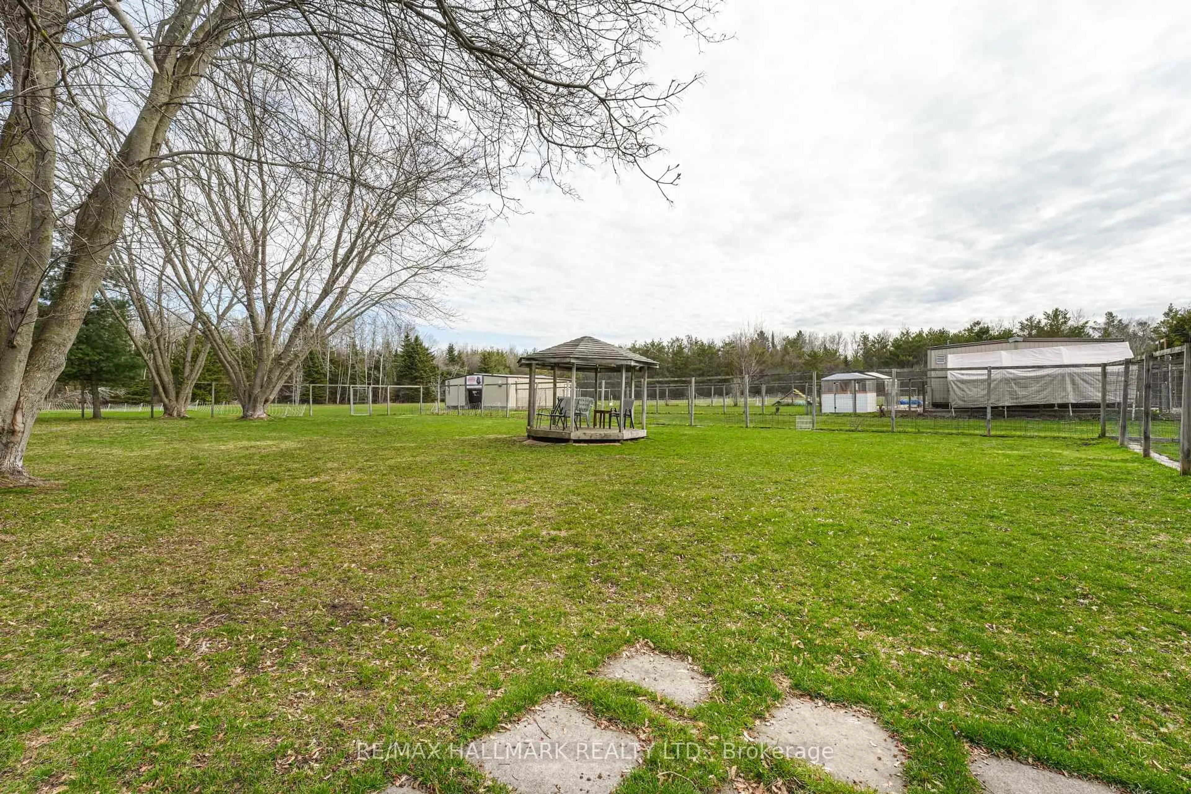 Patio, water/lake/river/ocean view for 10246 Old Shiloh Rd, Georgina Ontario L0E 1N0