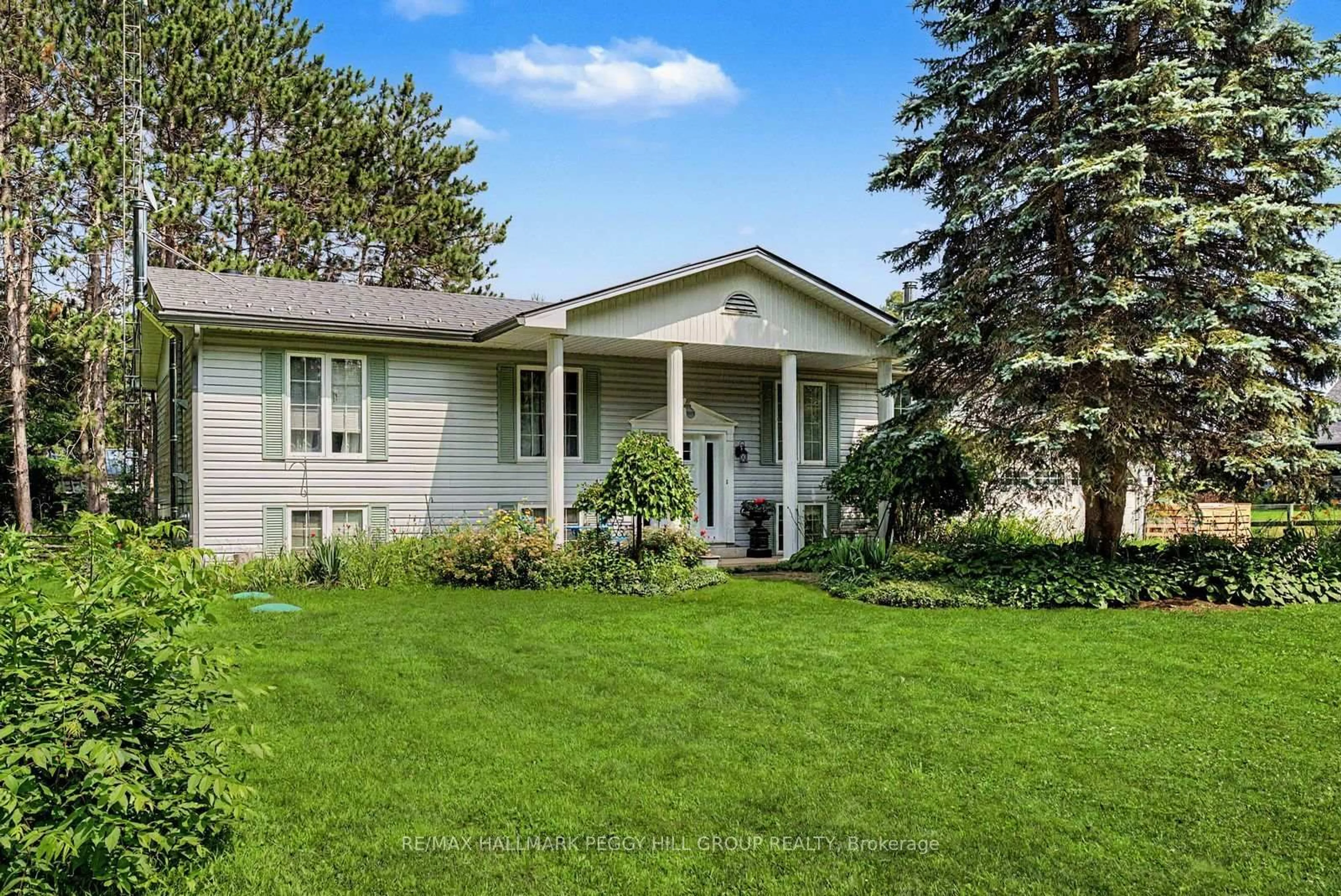 Home with vinyl exterior material, street for 7819 5th Line, Essa Ontario L3W 0S7