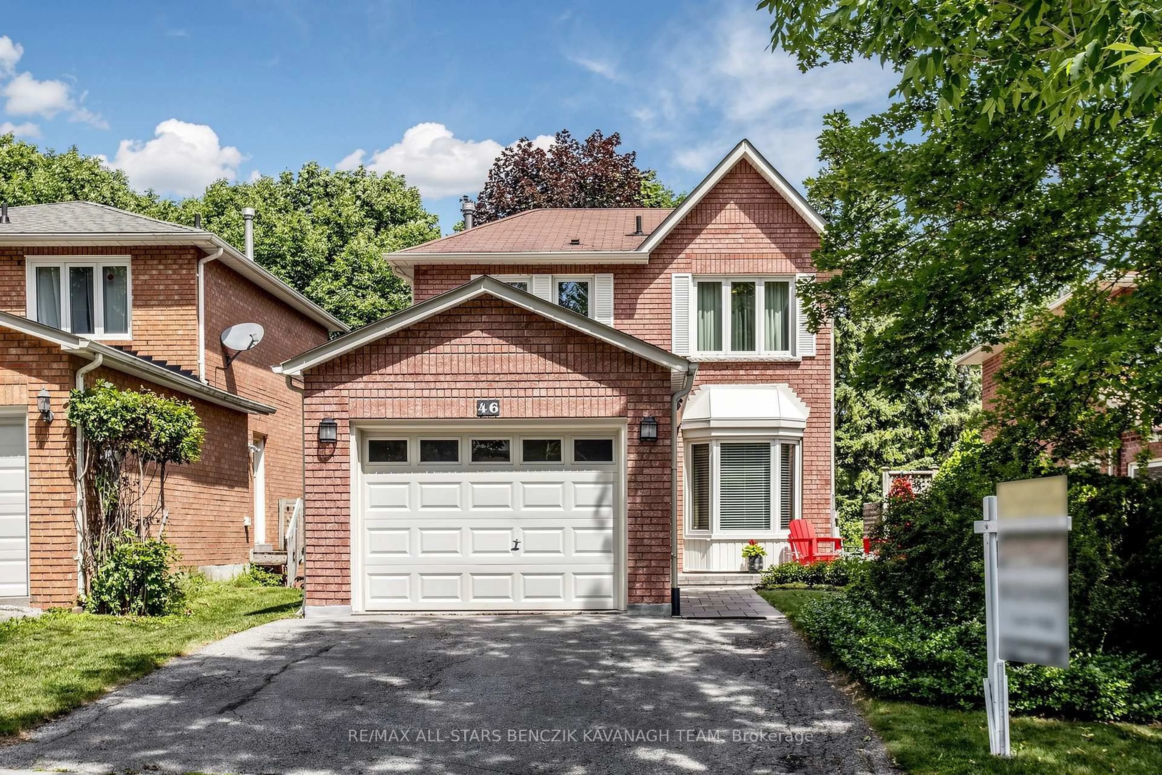 Home with brick exterior material, street for 46 Crawford Rose Dr, Aurora Ontario L4G 4R4