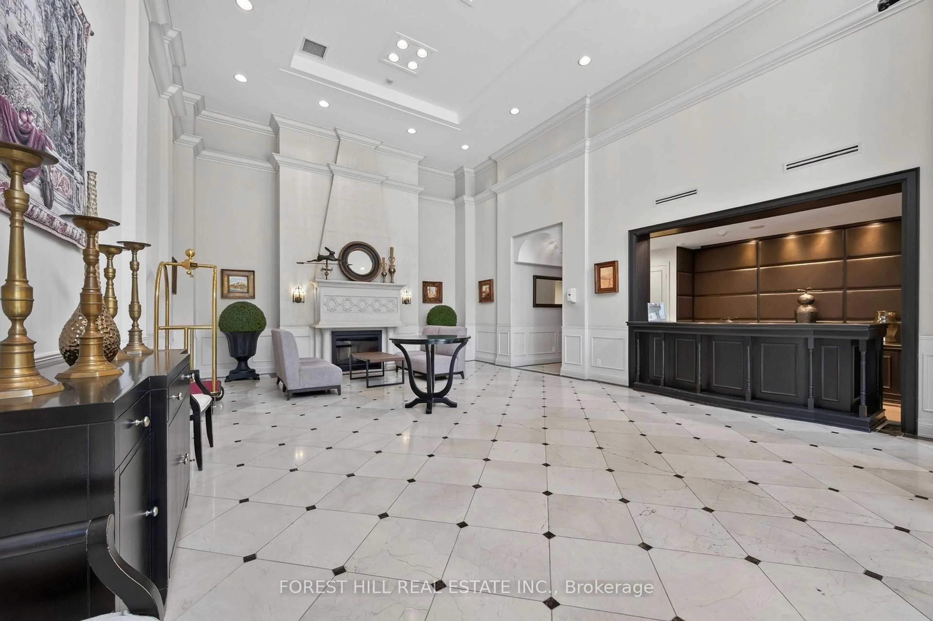 Lobby for 350 Red Maple Rd #407, Richmond Hill Ontario L4C 0T5