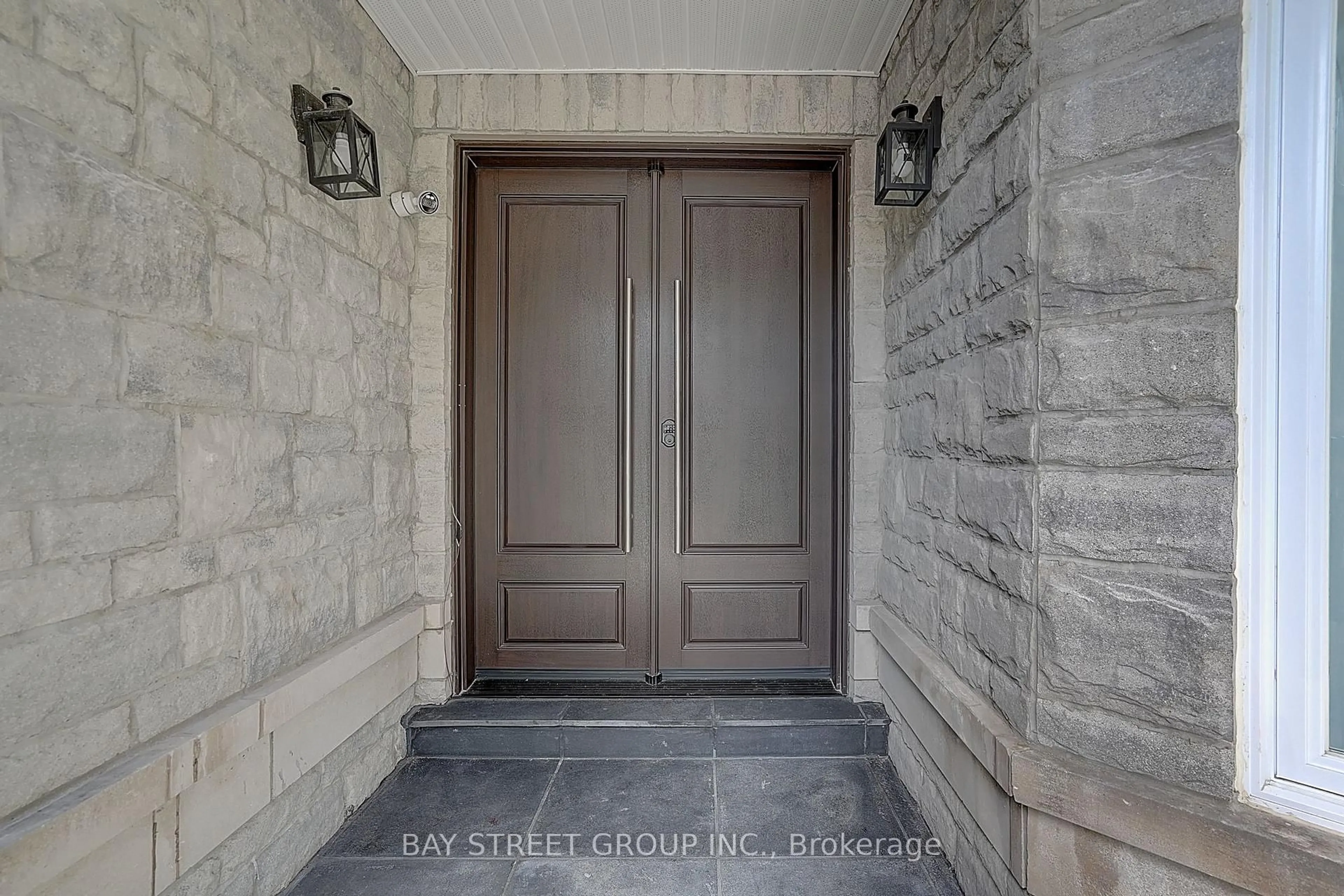 Indoor entryway for 218 Boake Tr, Richmond Hill Ontario L4B 3Z6